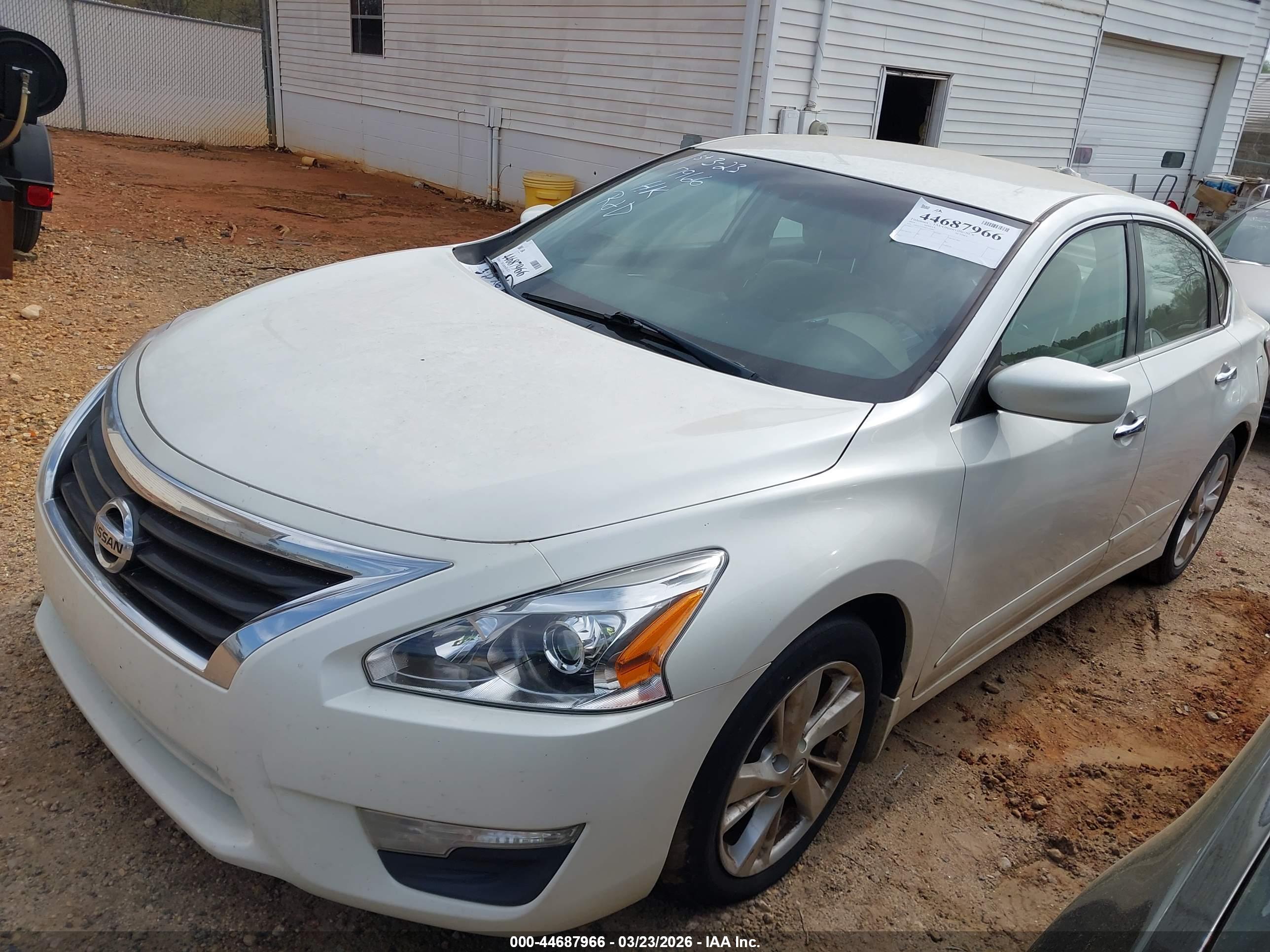 NISSAN ALTIMA image 2