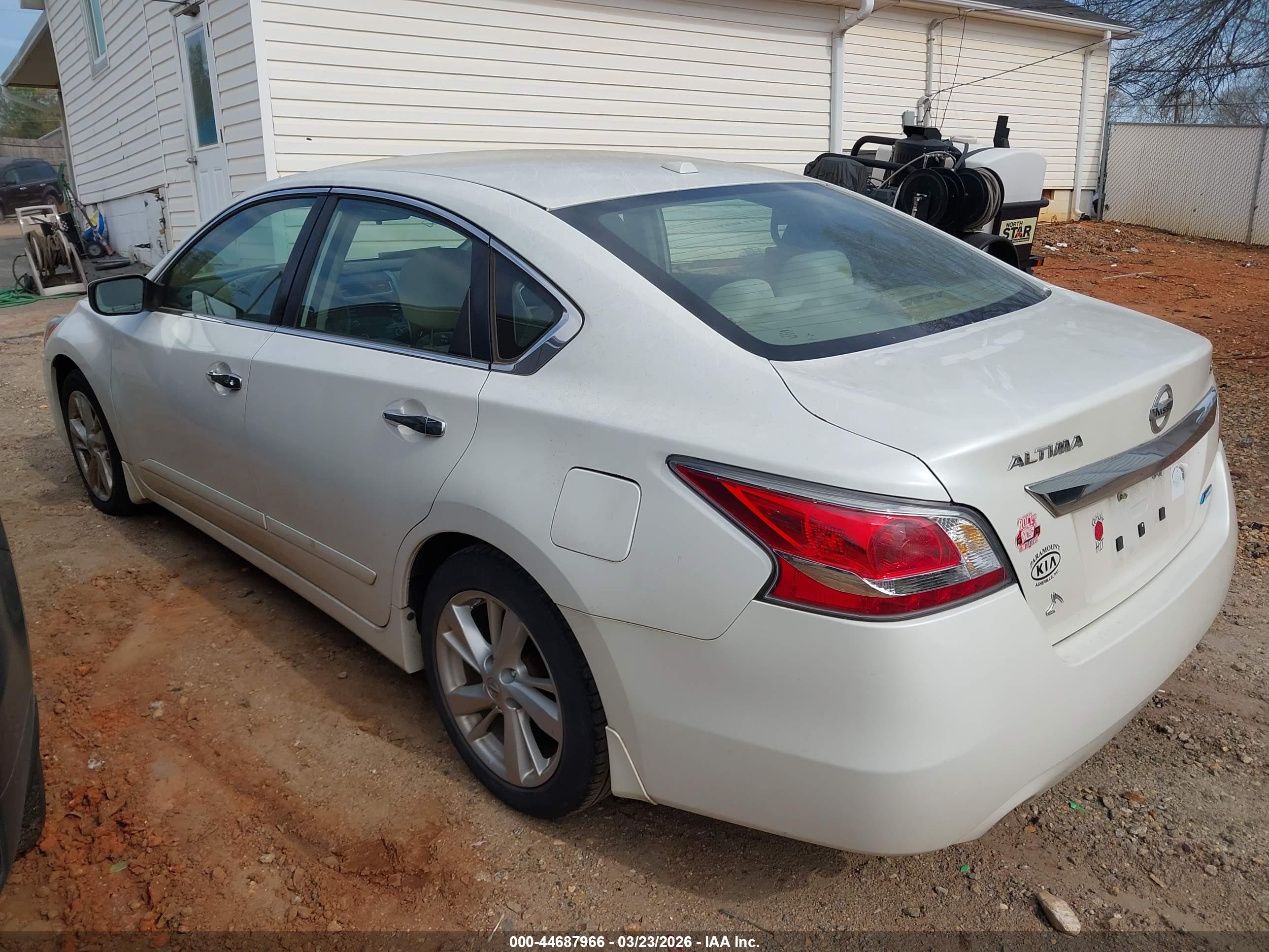 NISSAN ALTIMA image 3