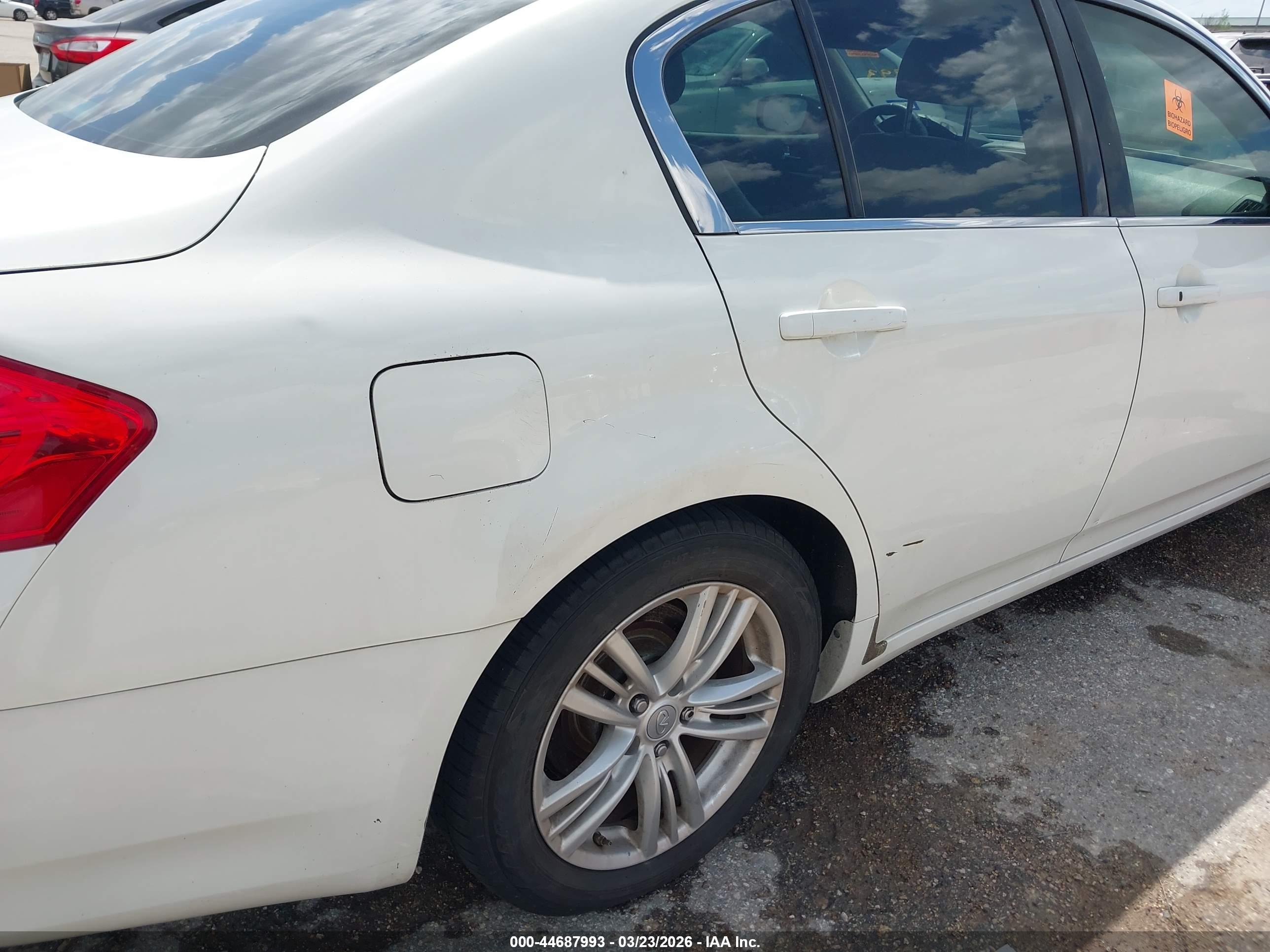 INFINITI G37 image 6