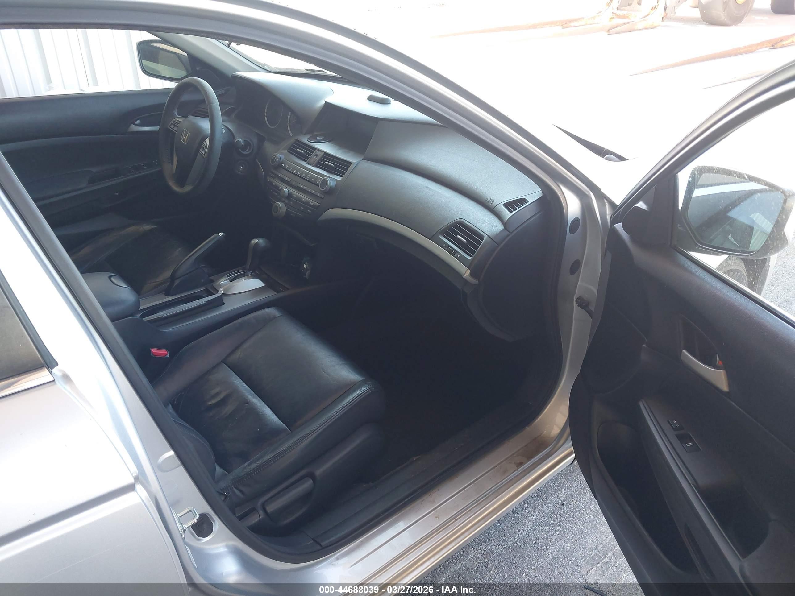 HONDA ACCORD image 5