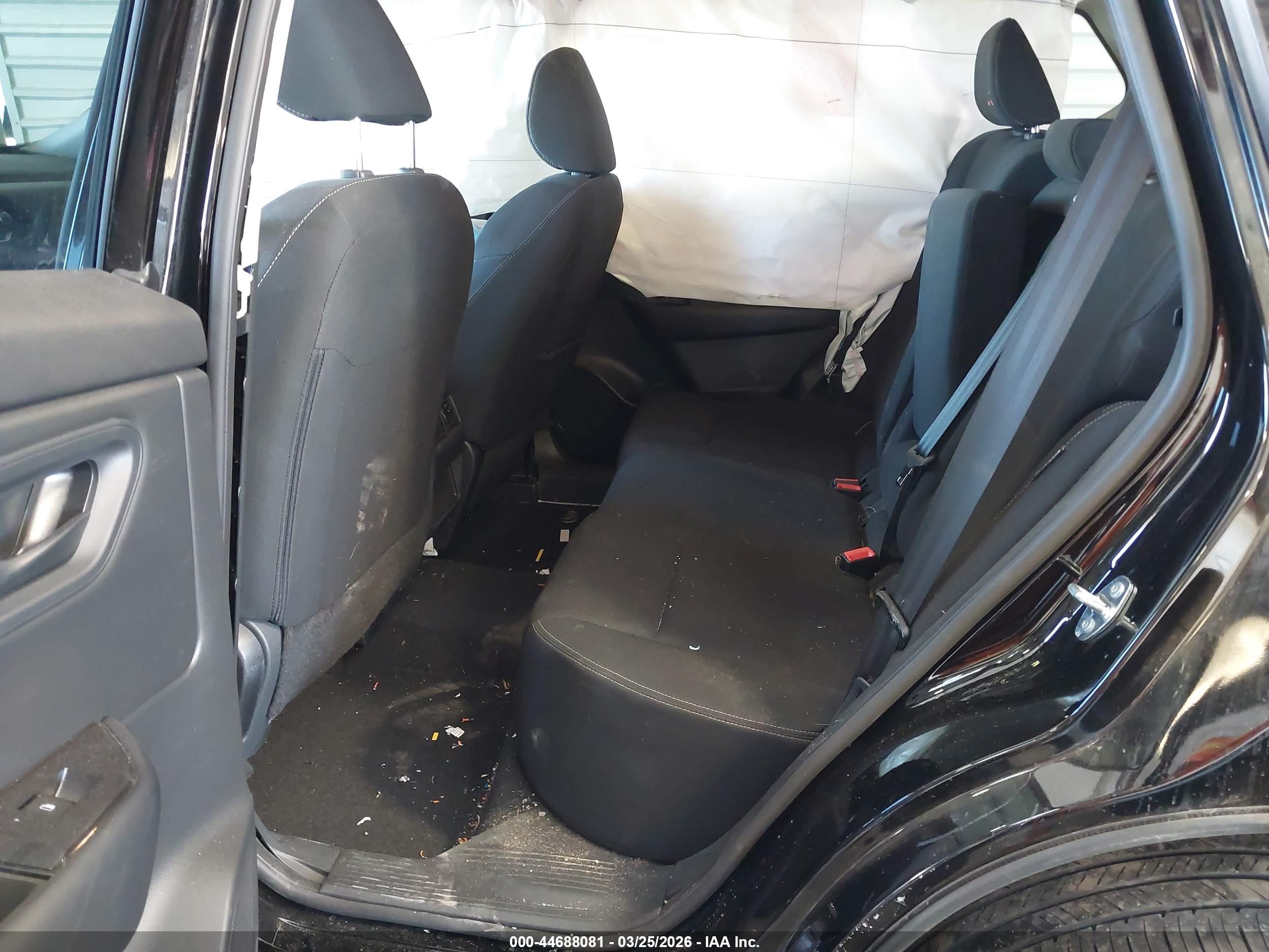 NISSAN ROGUE image 8