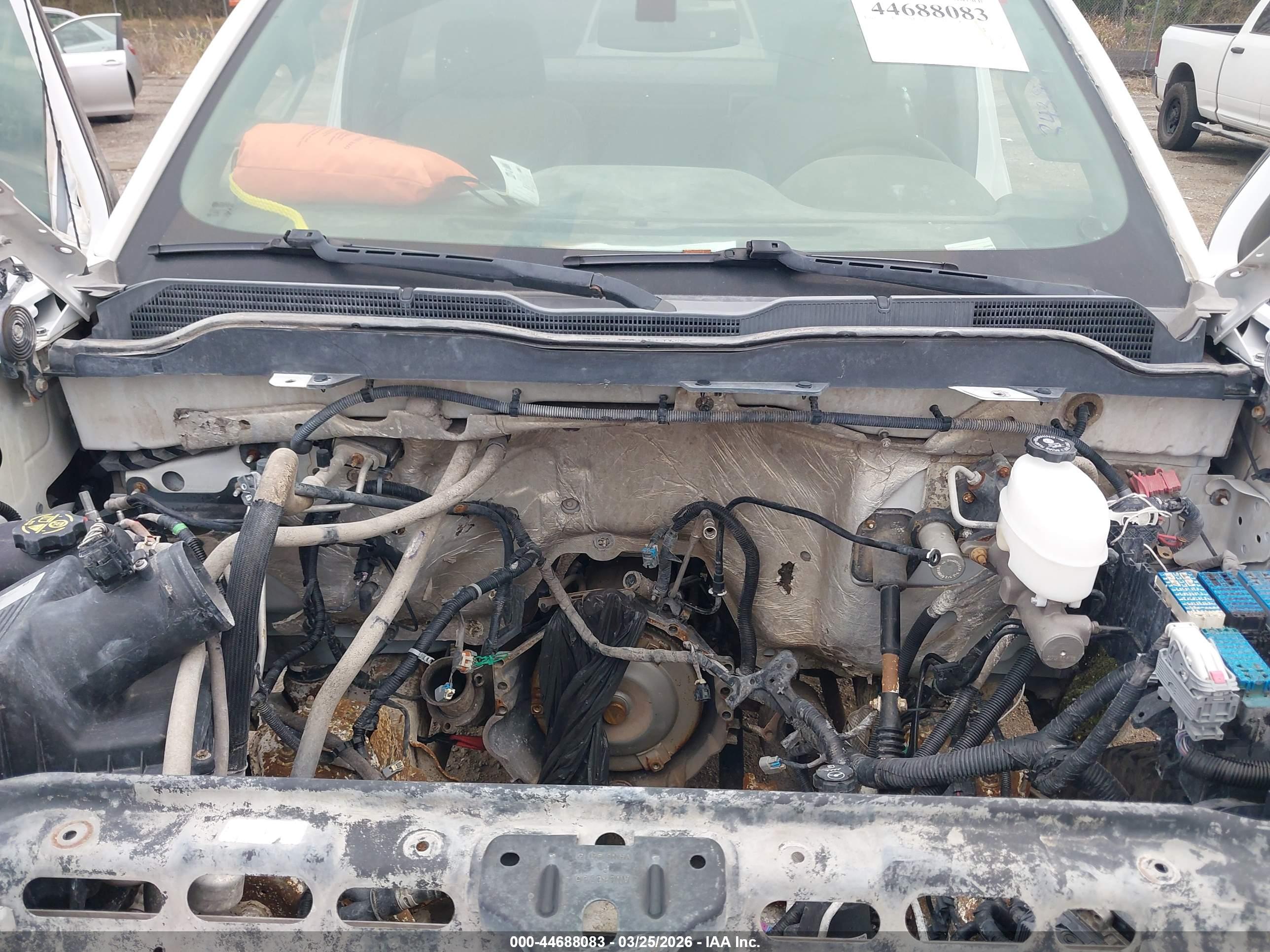 CHEVROLET SILVERADO image 10