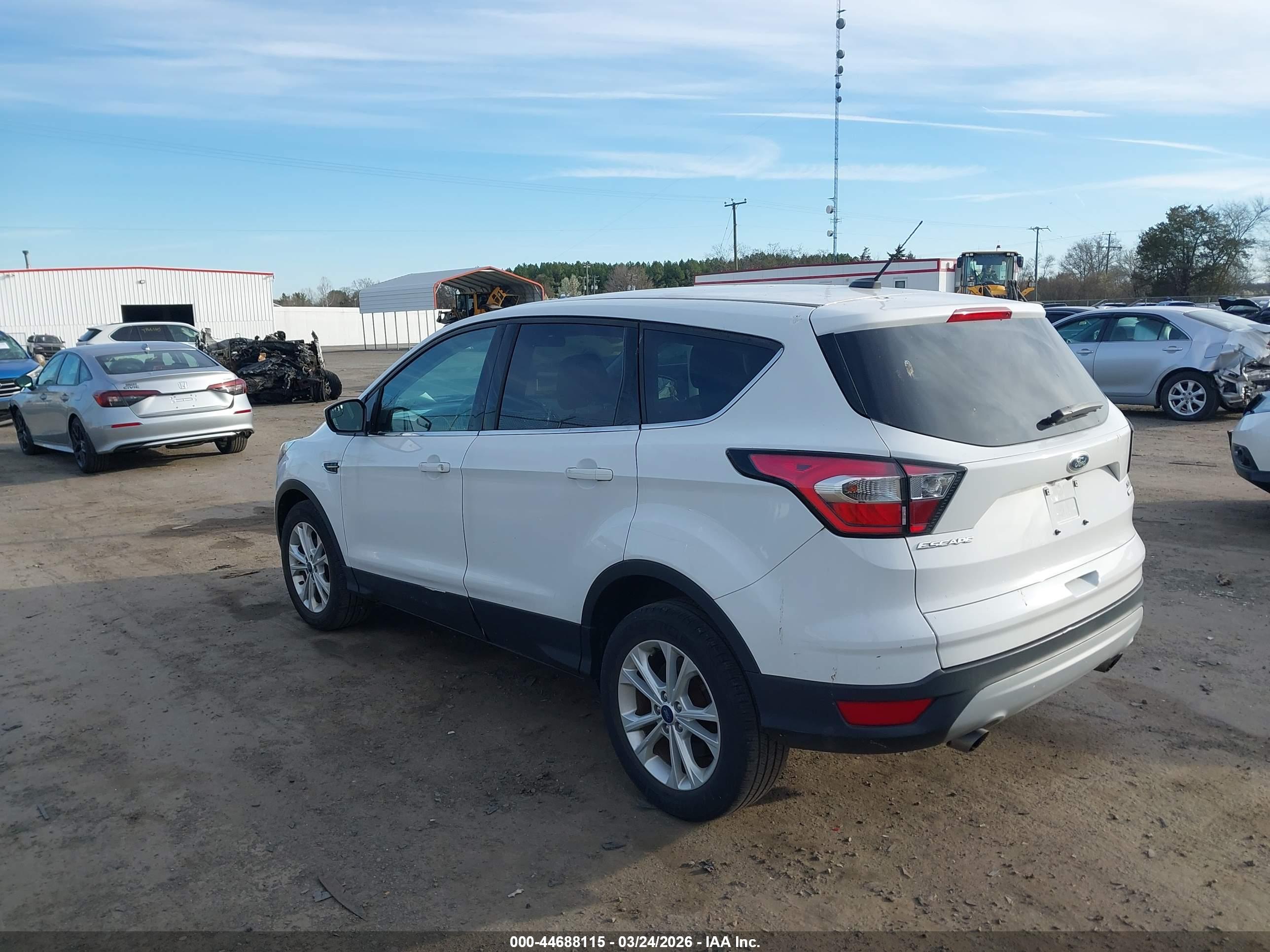 FORD ESCAPE image 3