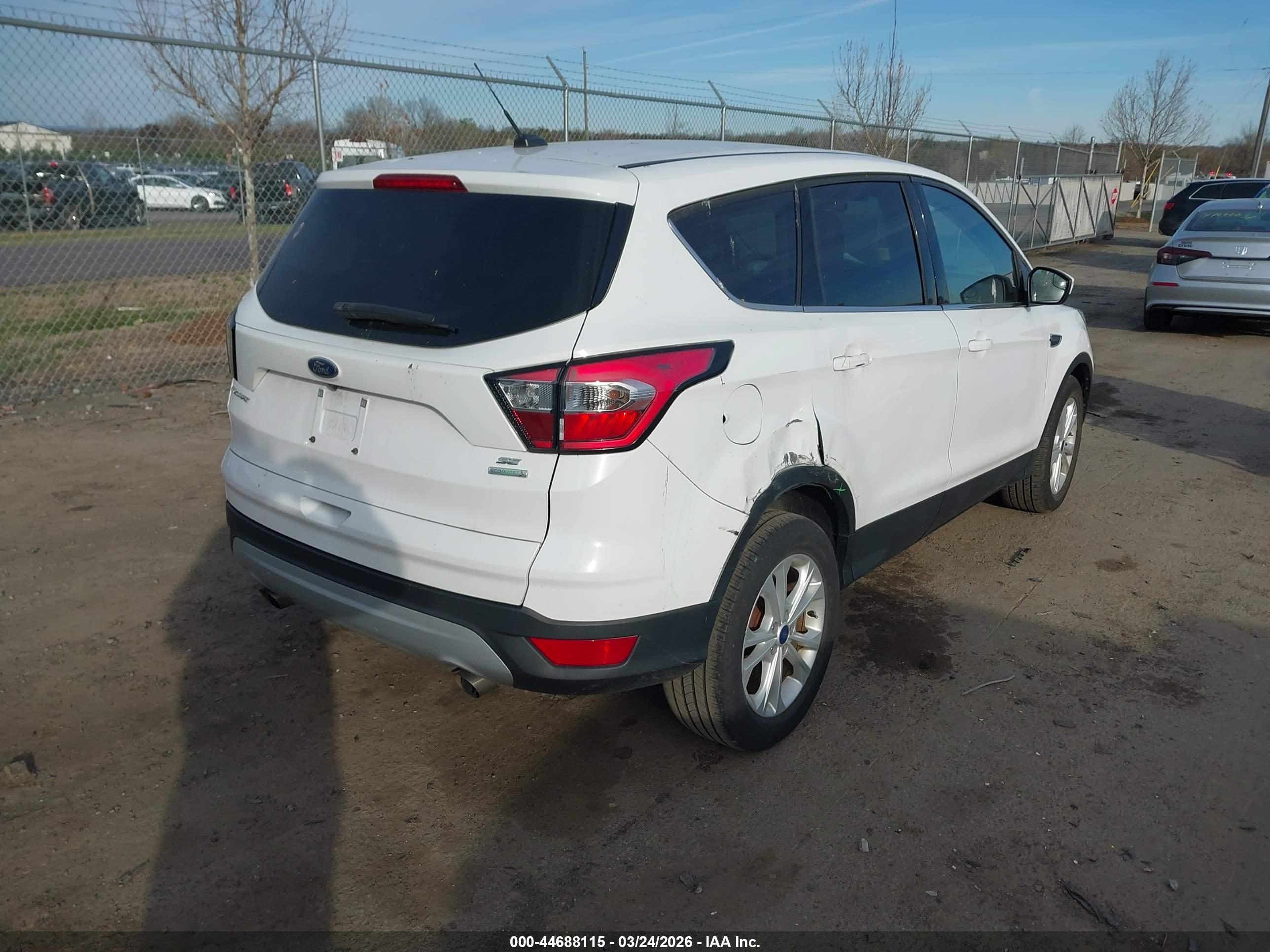 FORD ESCAPE image 4