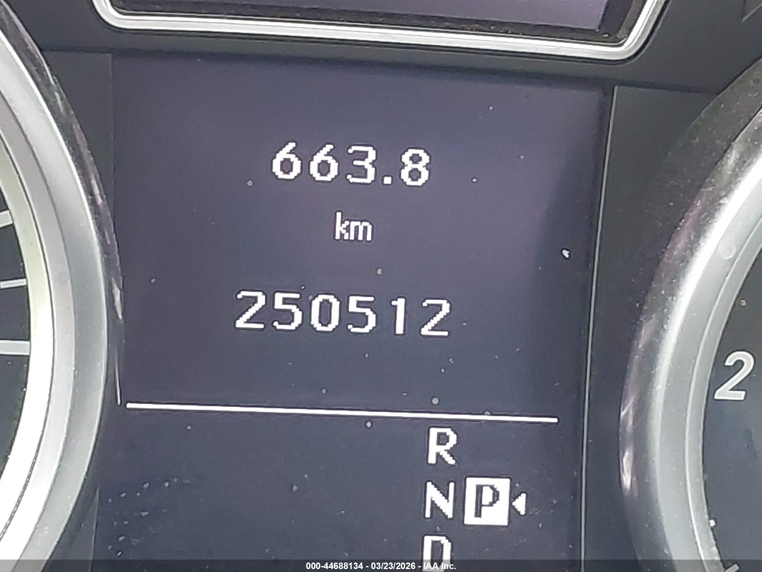MERCEDES-BENZ ML image 7