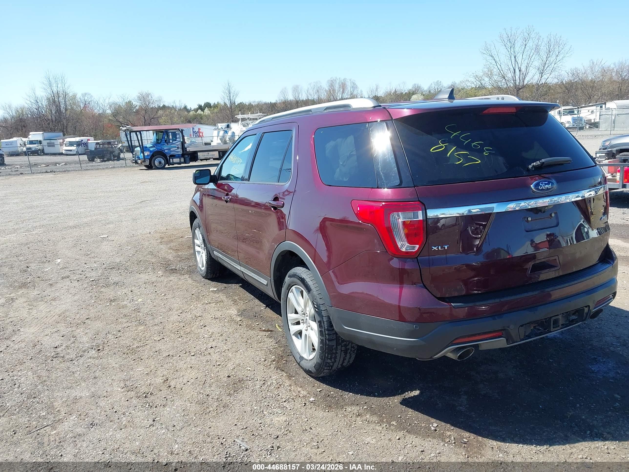 FORD EXPLORER image 3