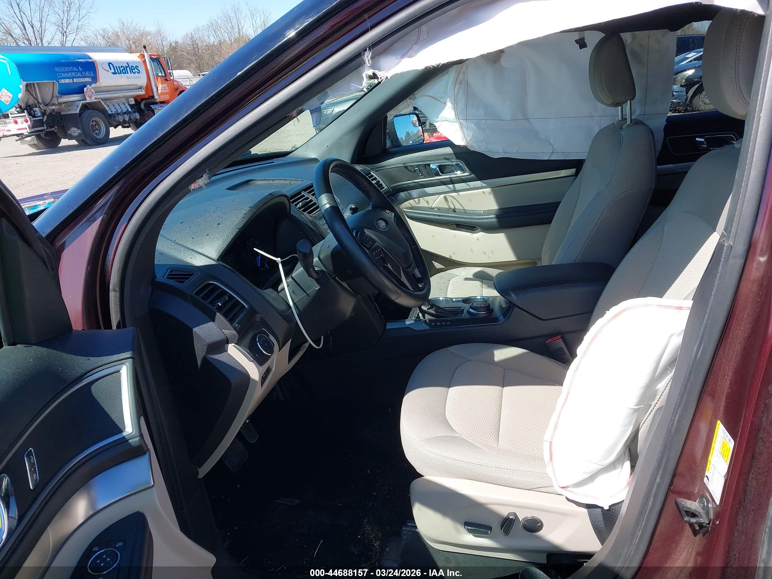 FORD EXPLORER image 5