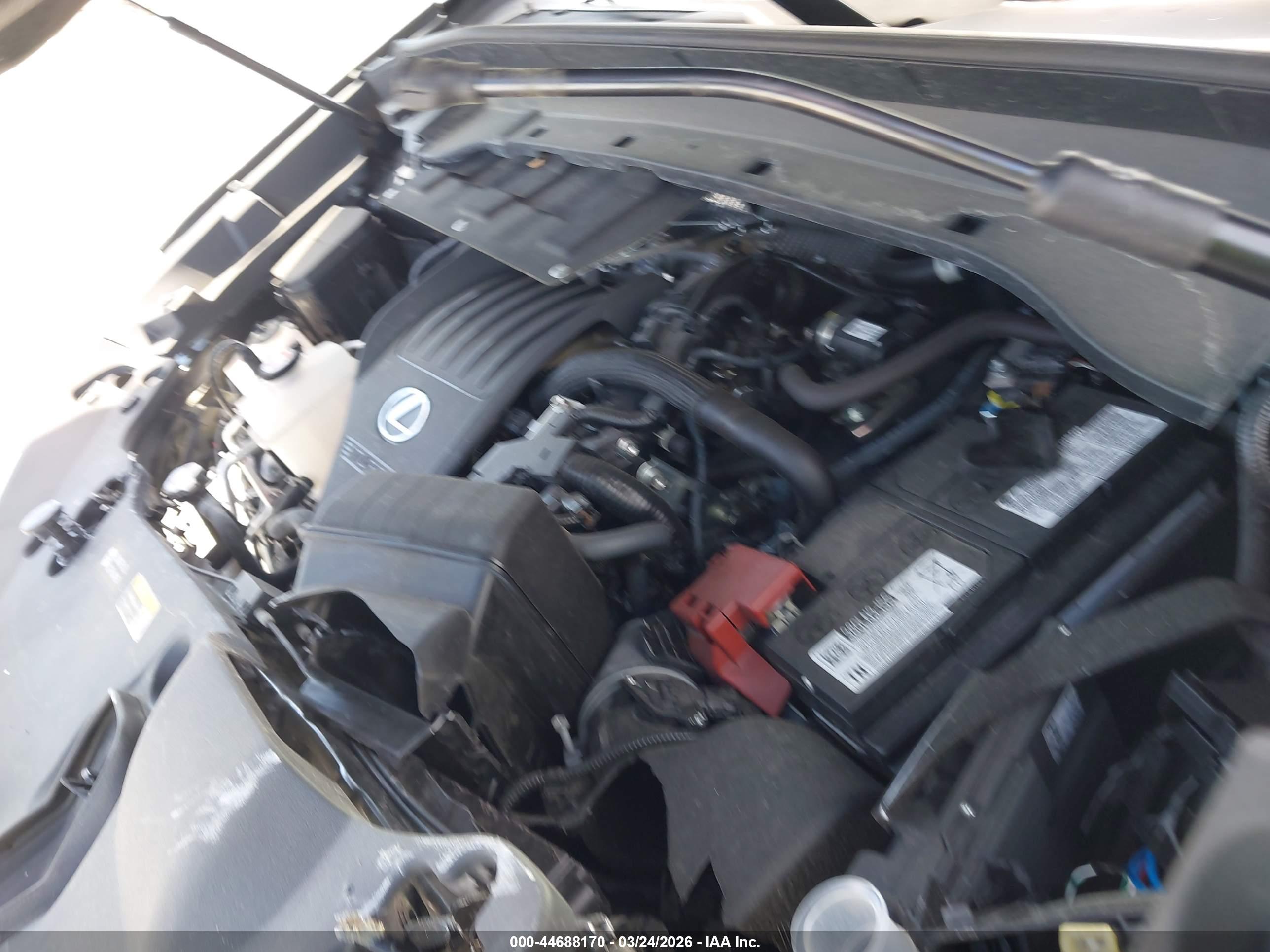 LEXUS TX image 10