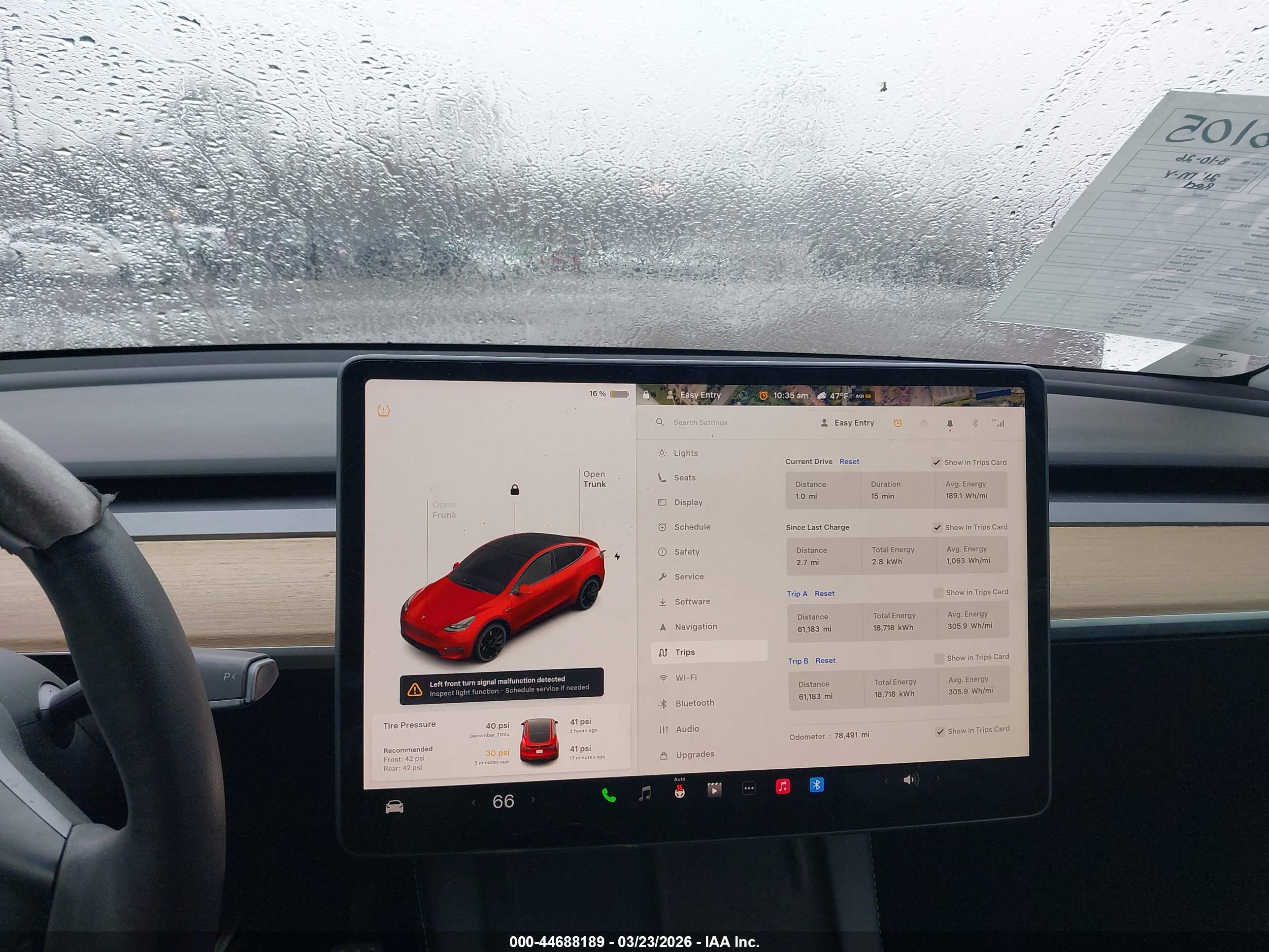 TESLA MODEL image 7