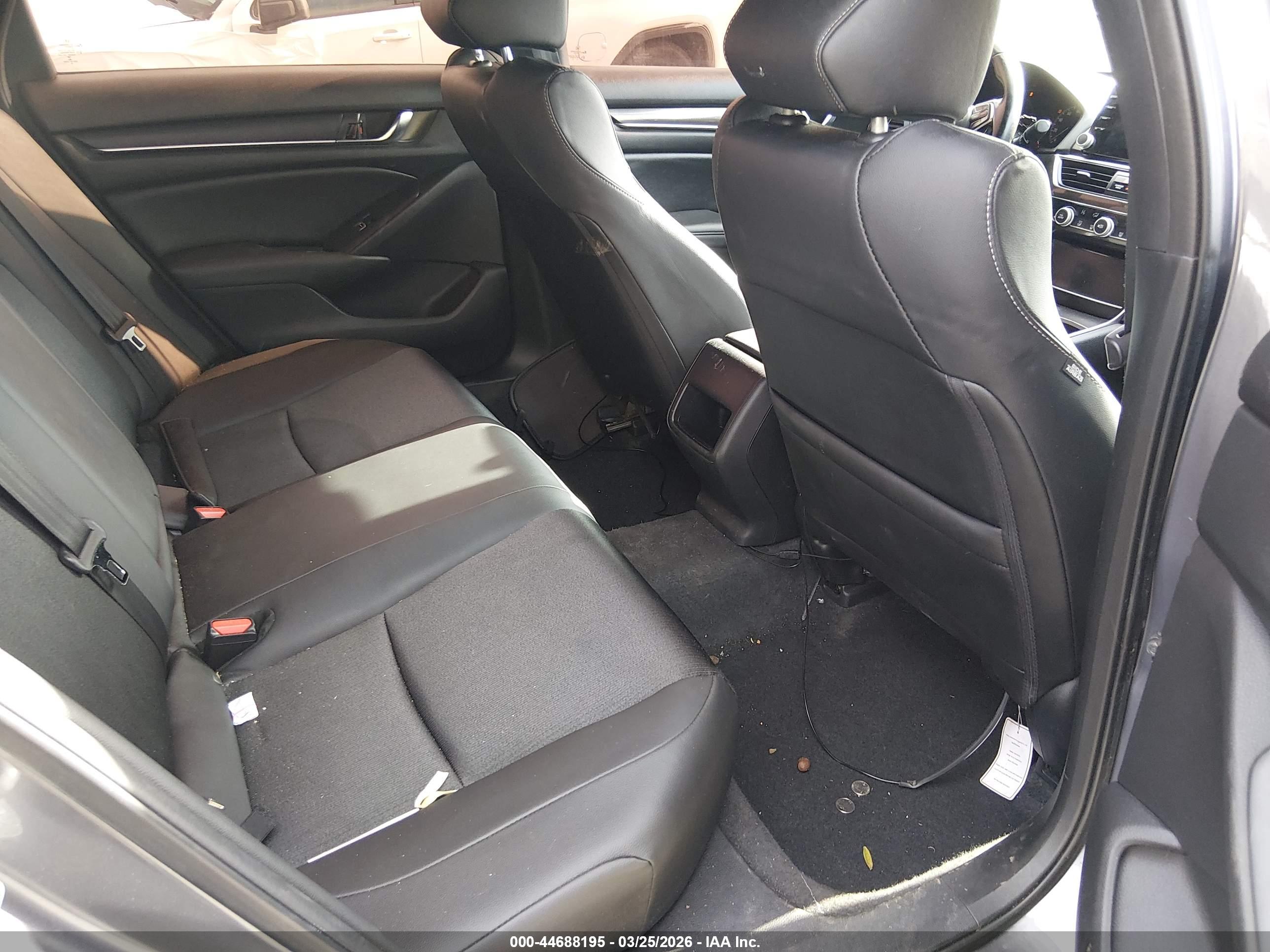 HONDA ACCORD image 8