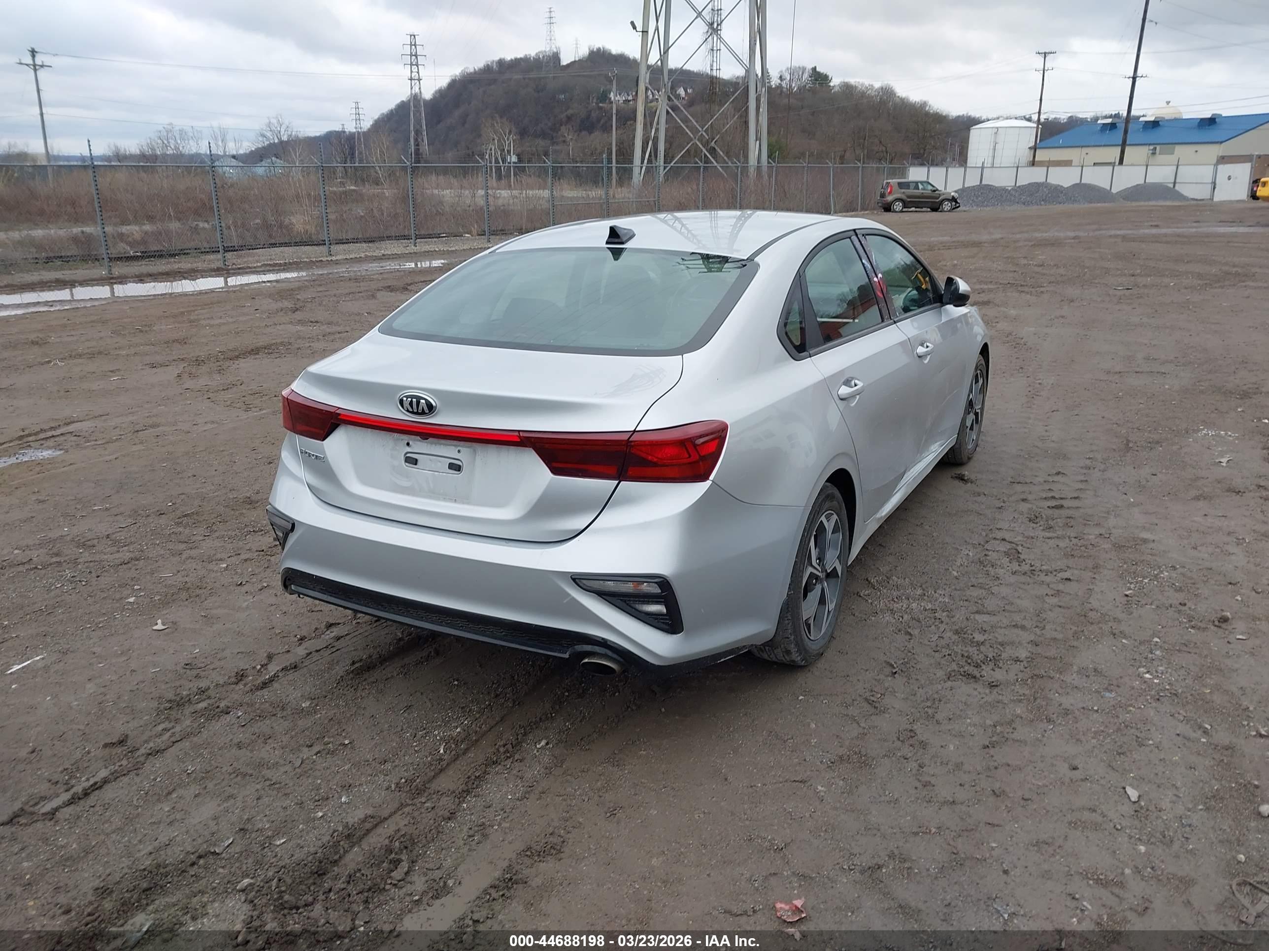 KIA FORTE image 4