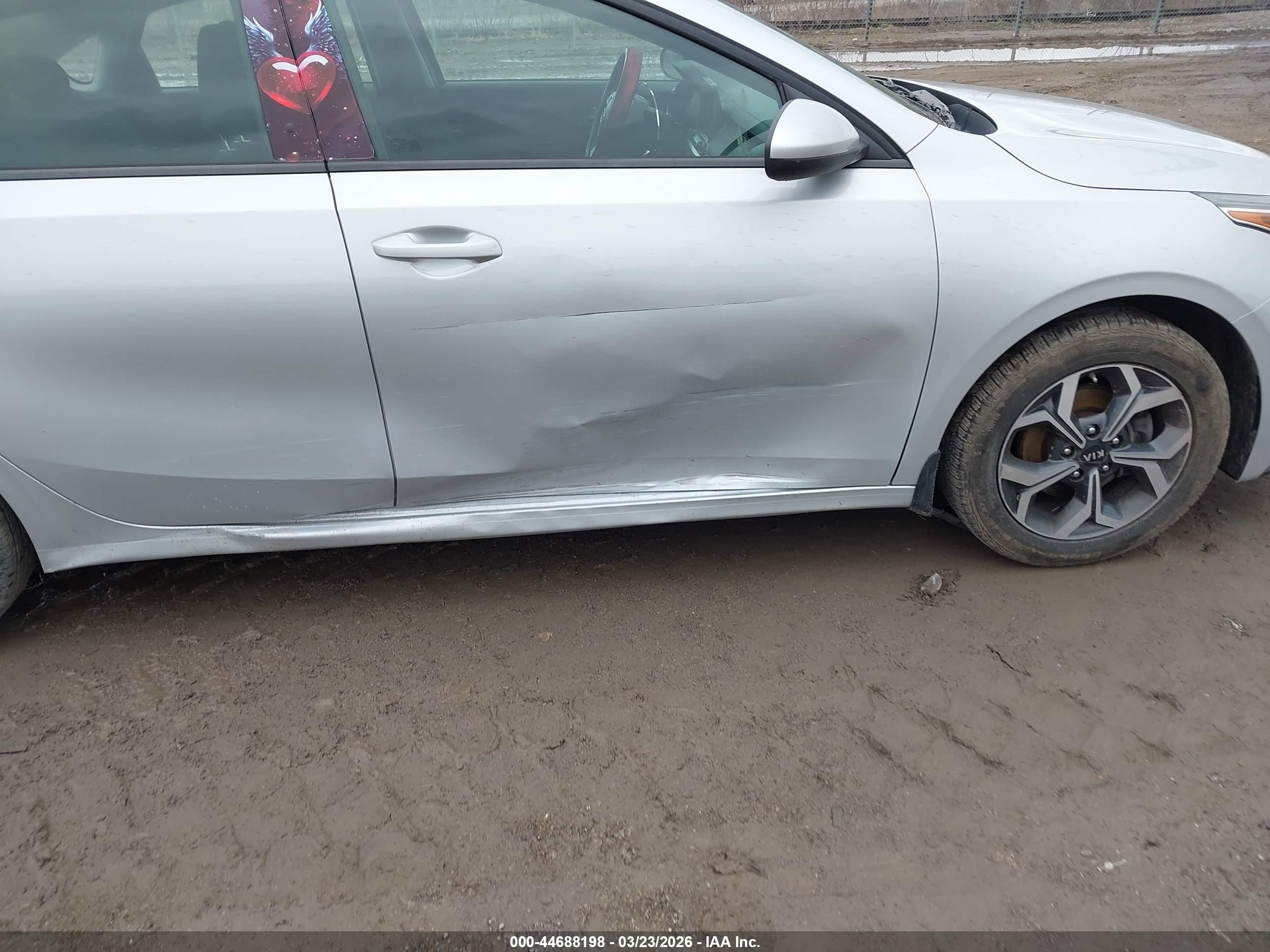 KIA FORTE image 6