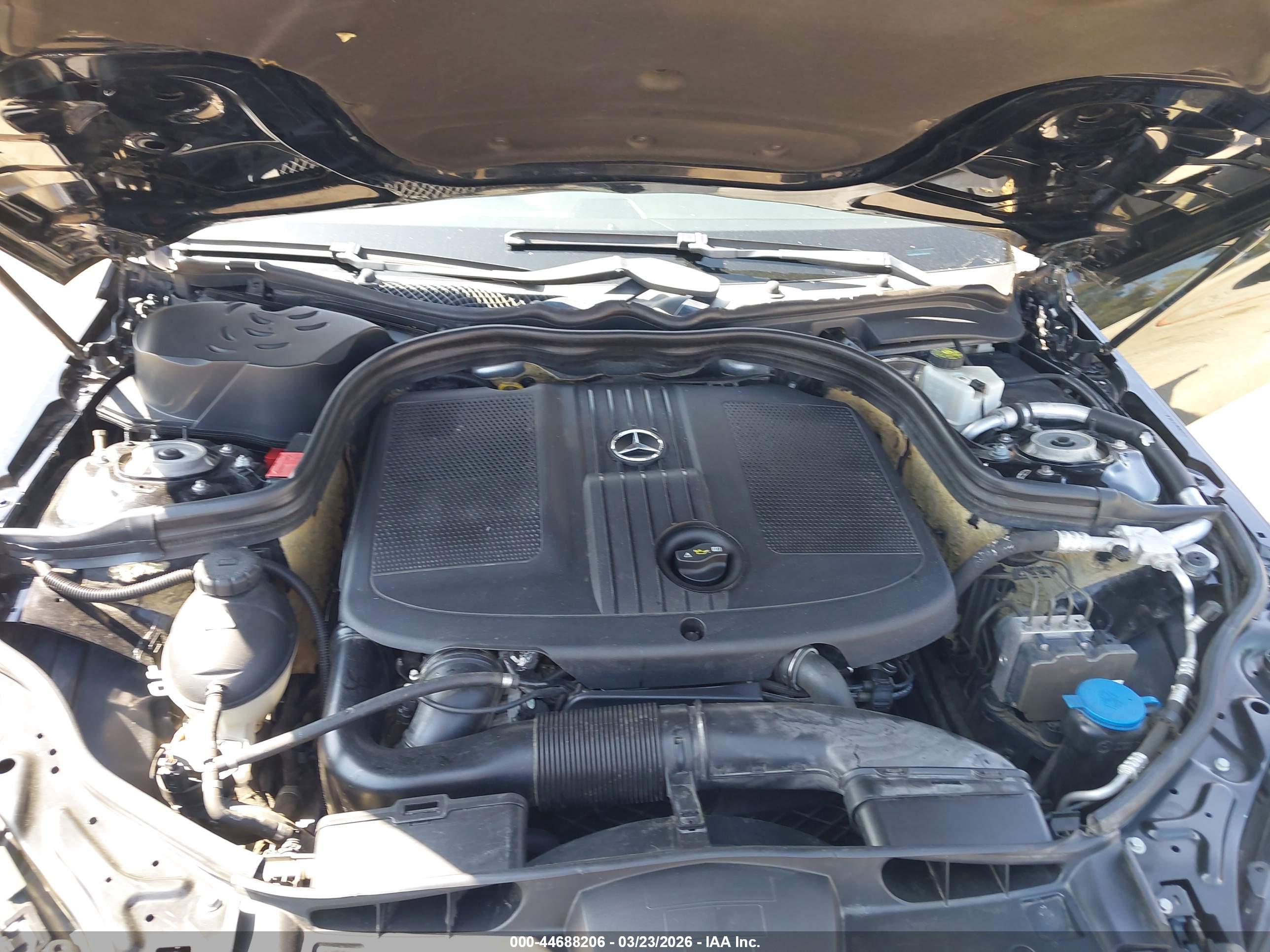 MERCEDES-BENZ E image 10