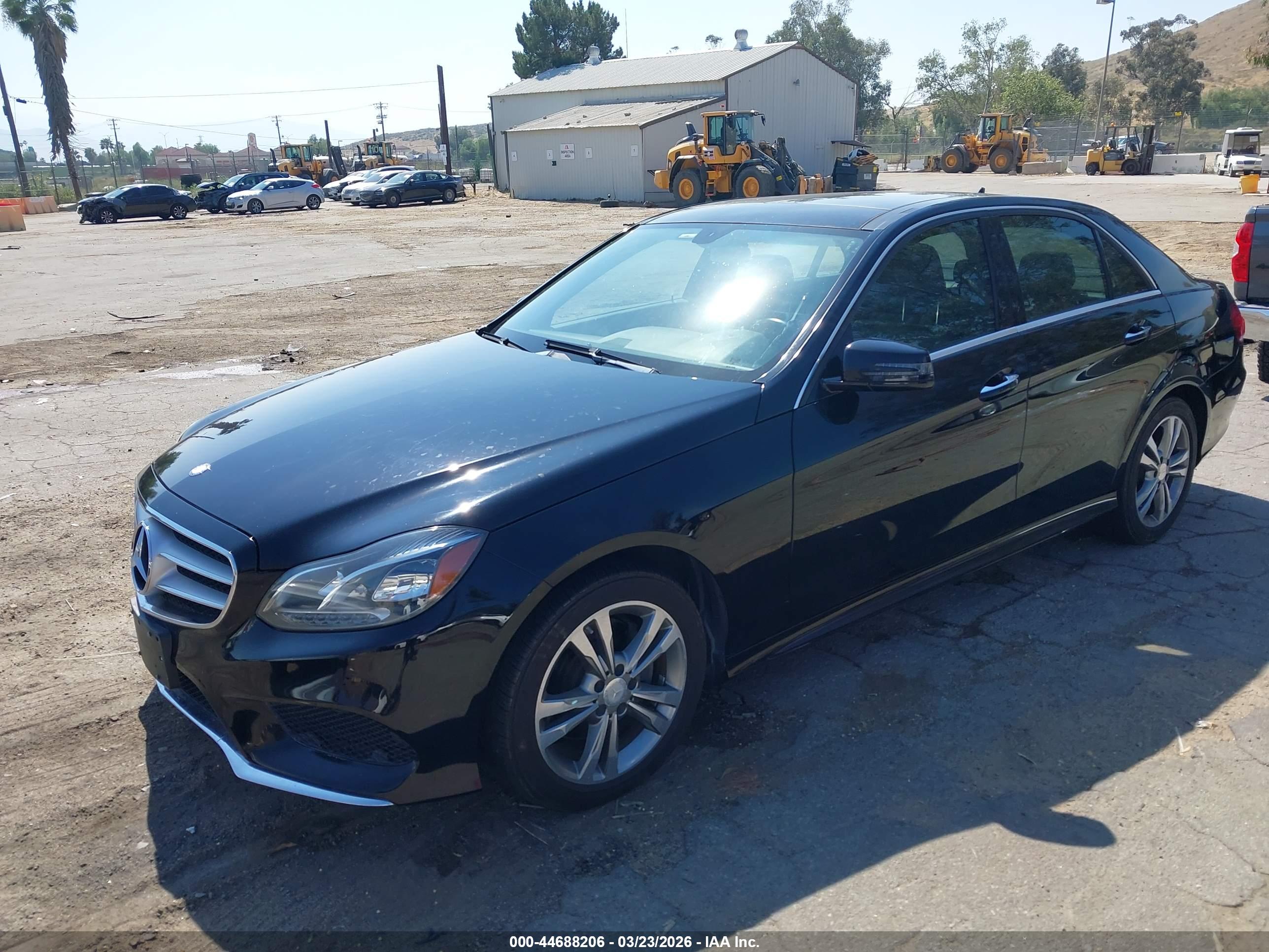 MERCEDES-BENZ E image 2