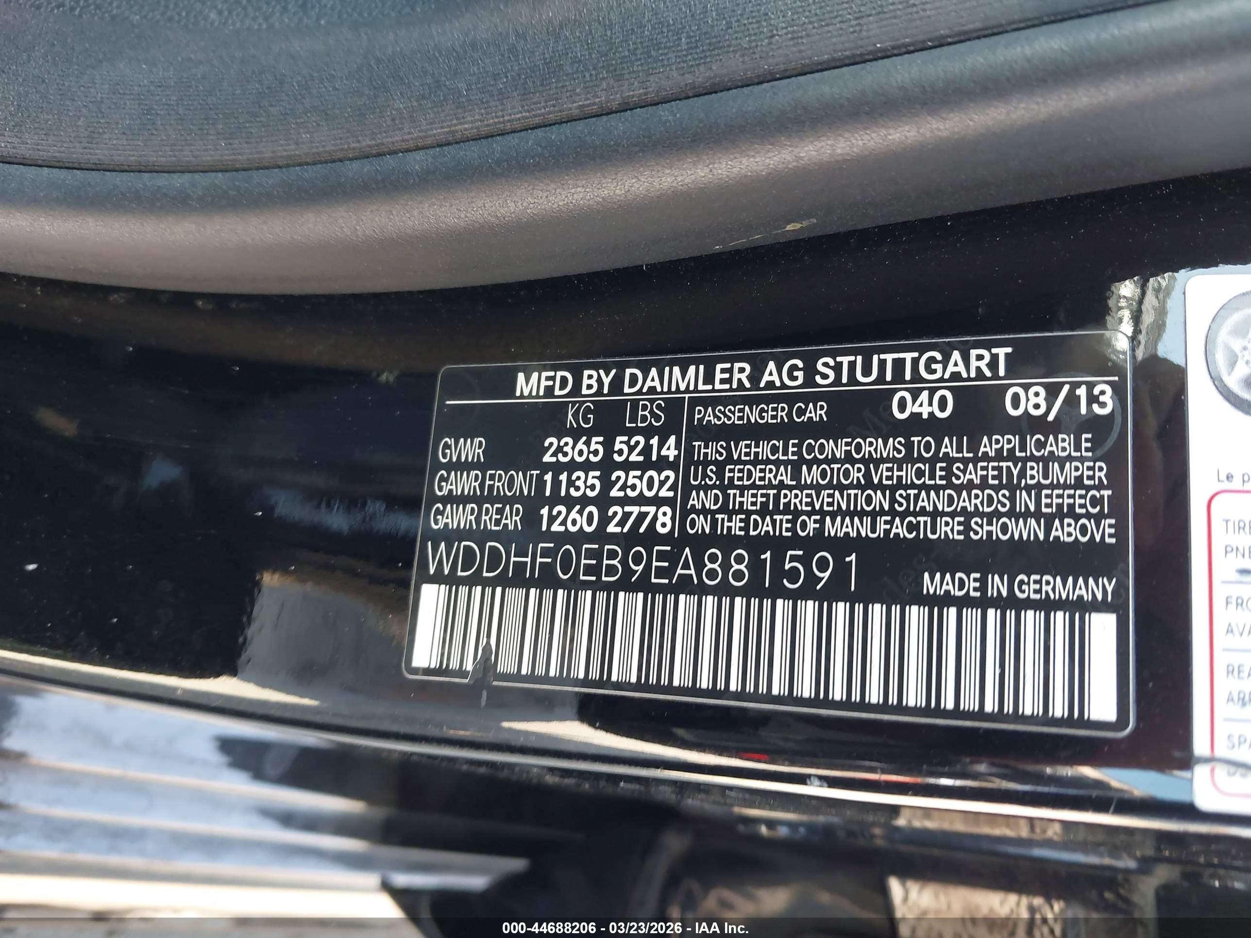 MERCEDES-BENZ E image 9