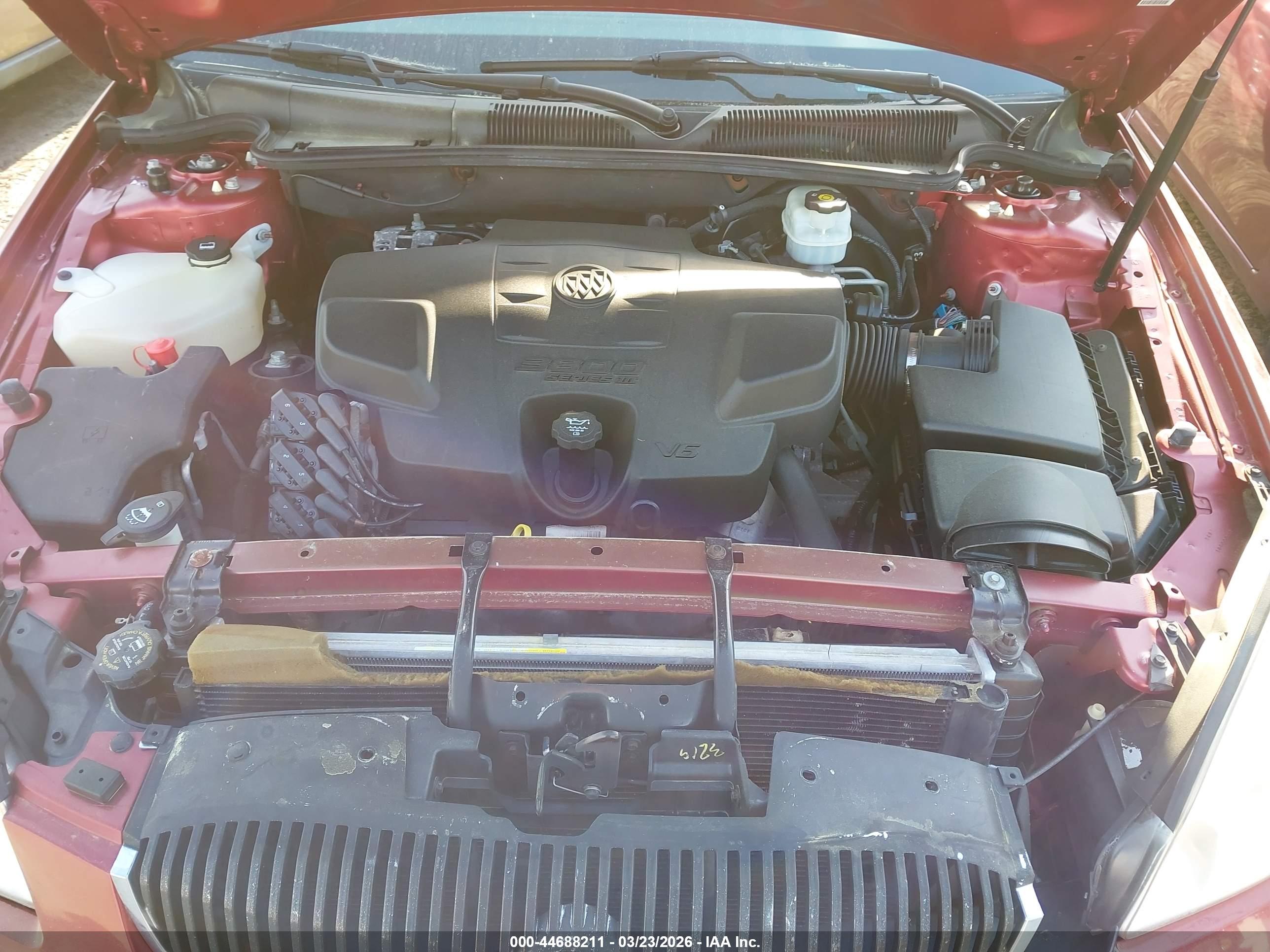BUICK LUCERNE image 10