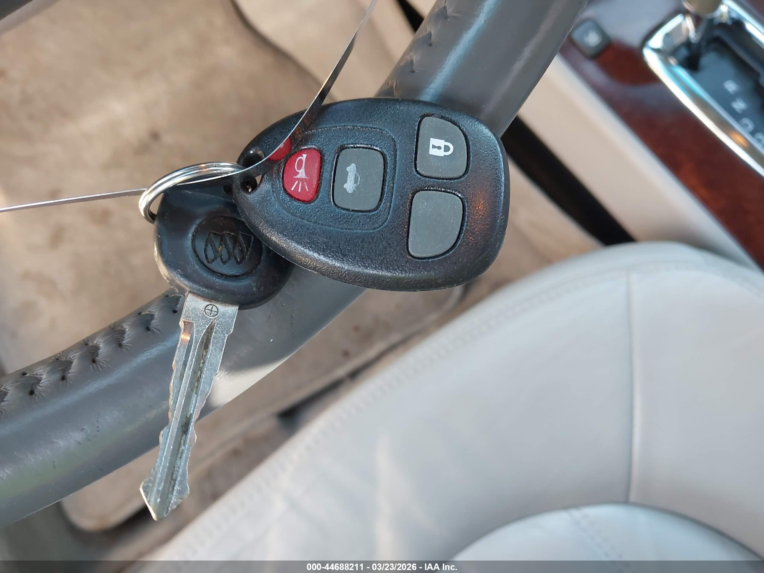 BUICK LUCERNE image 11