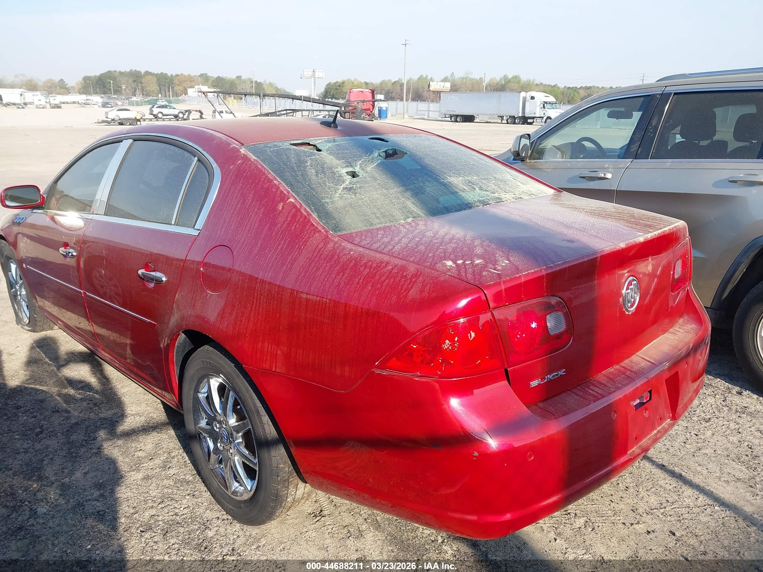 BUICK LUCERNE image 3