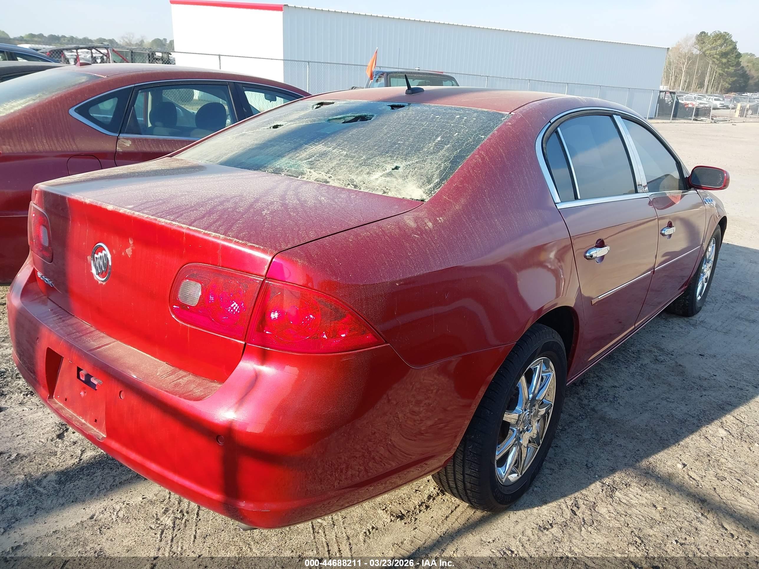 BUICK LUCERNE image 4