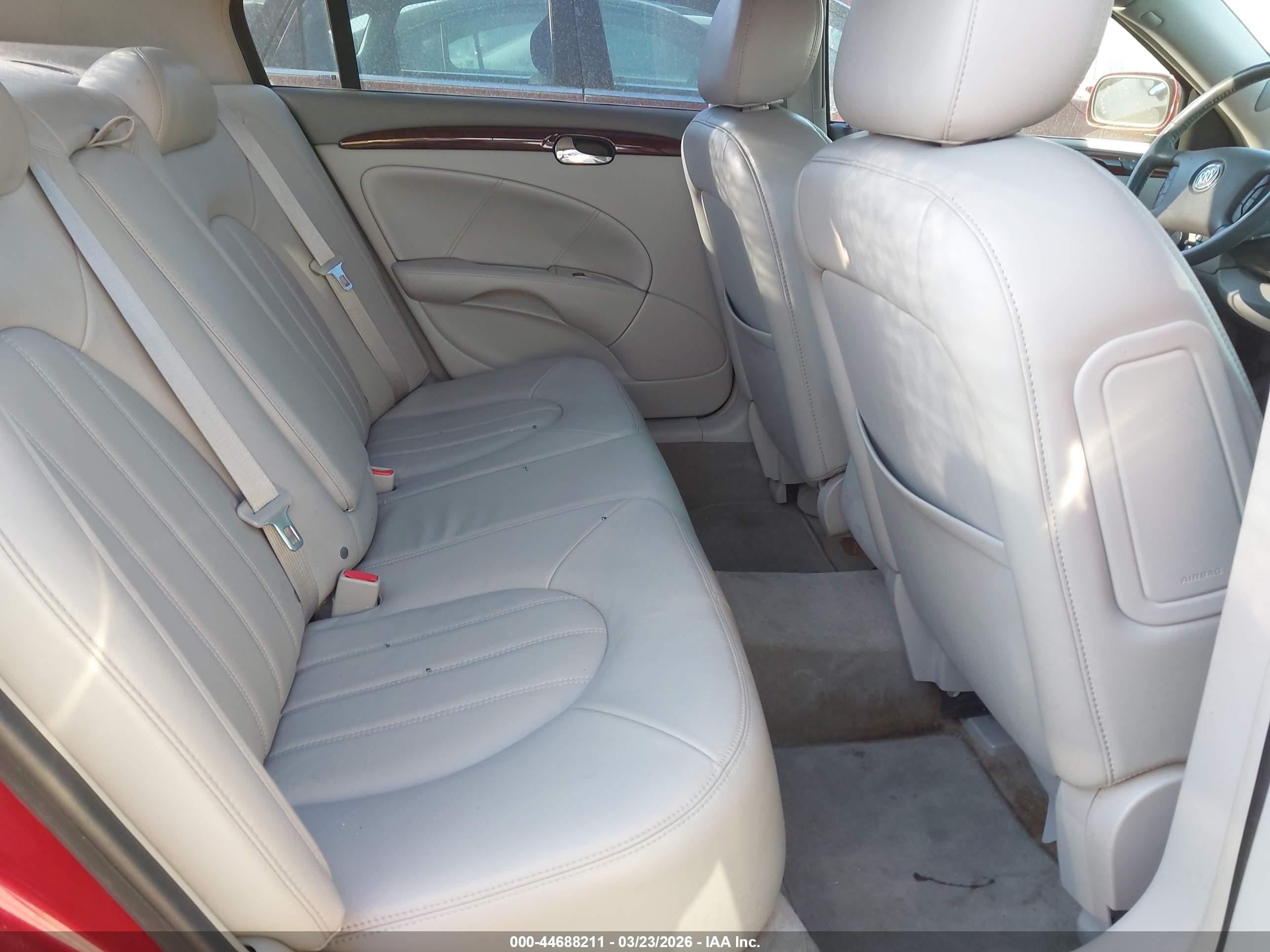 BUICK LUCERNE image 8