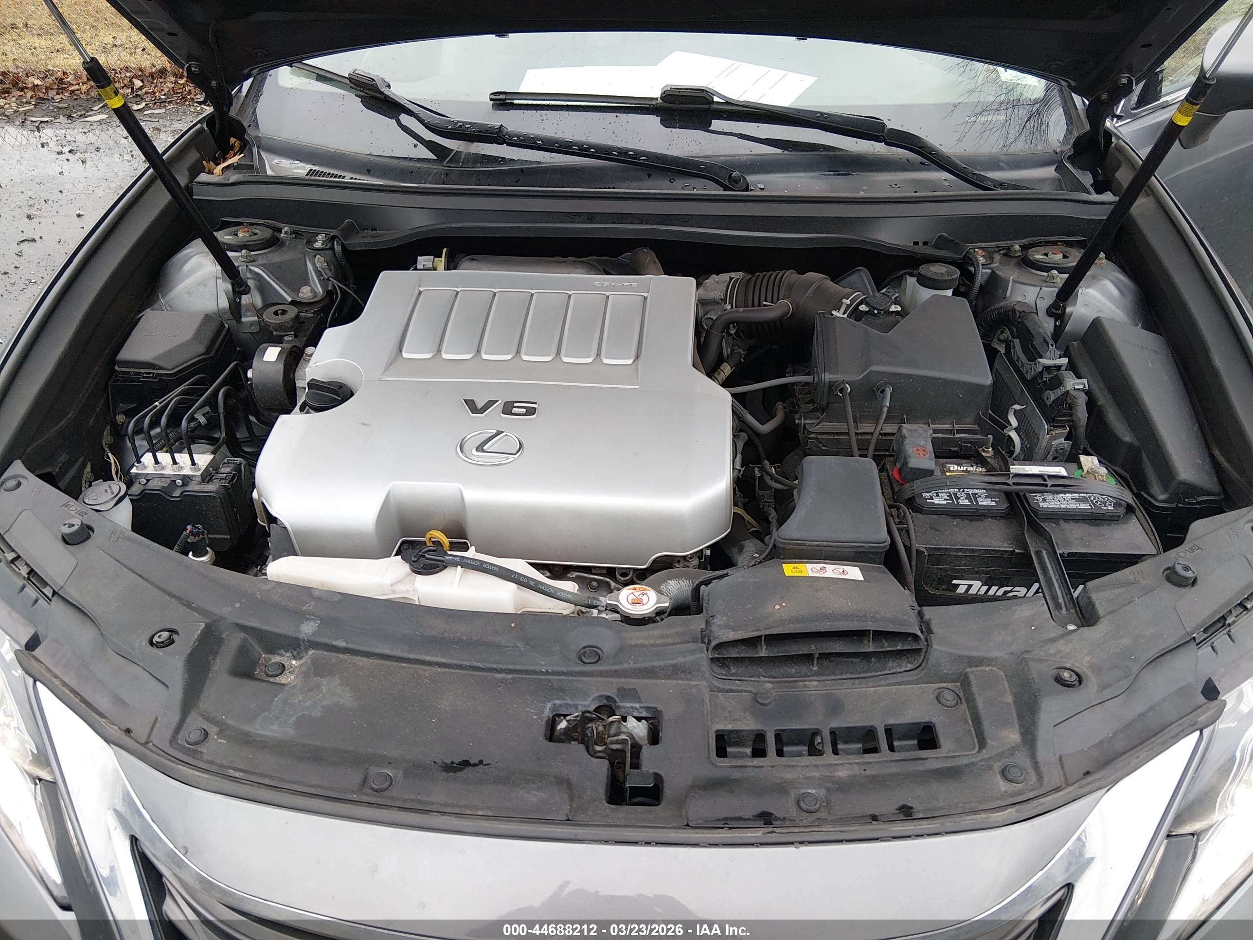 LEXUS ES image 10