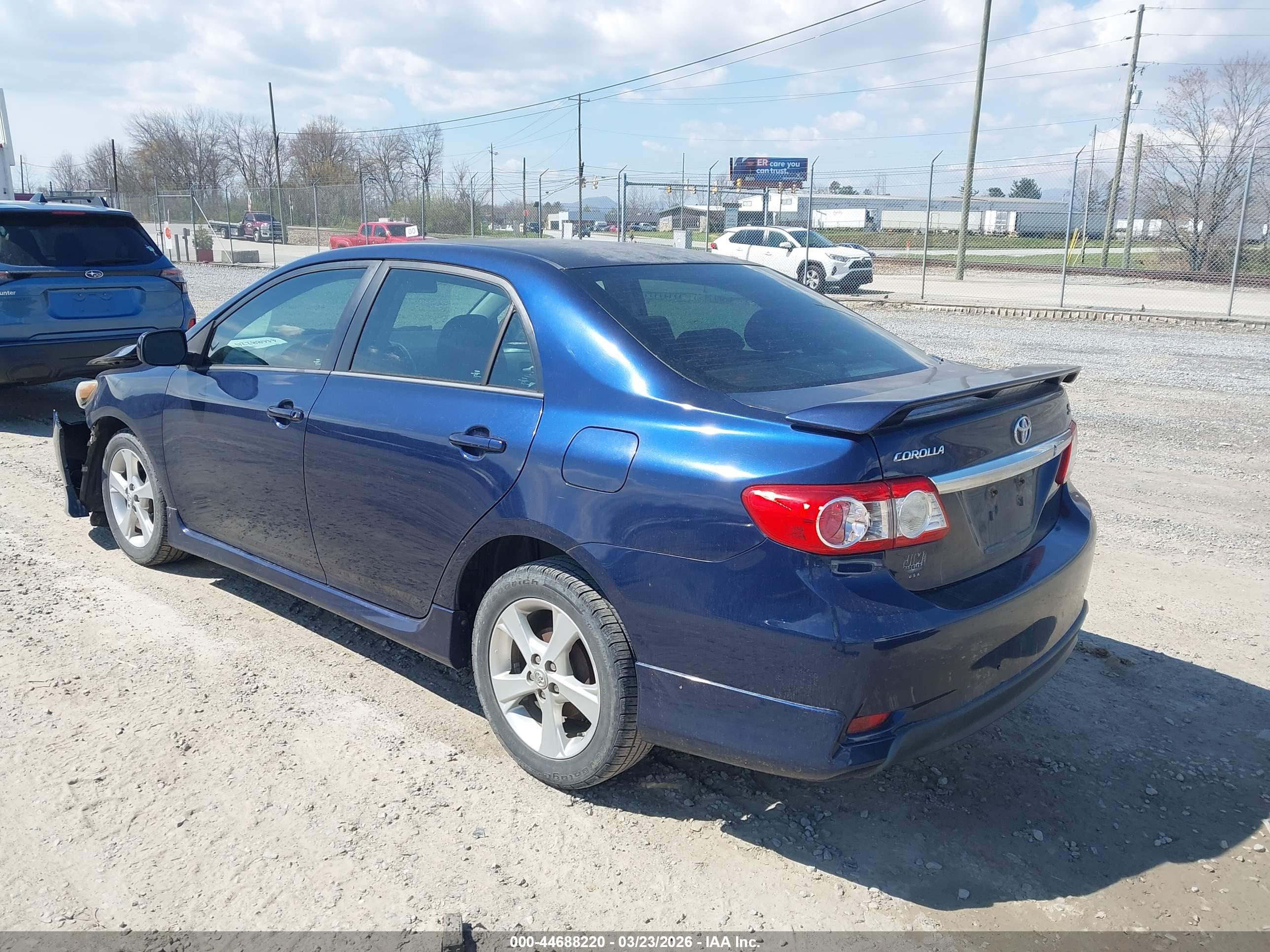 TOYOTA COROLLA image 3