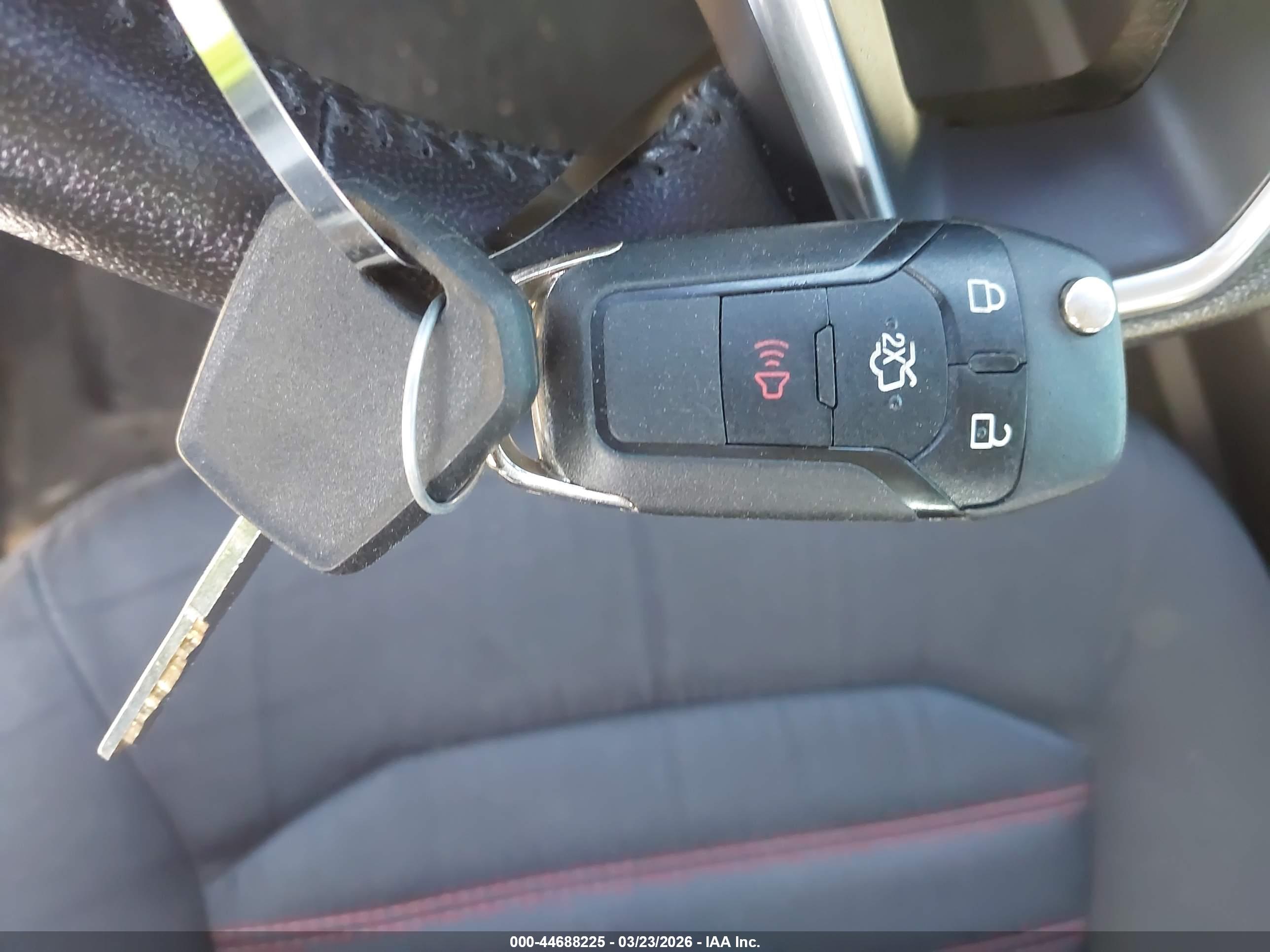 FORD FUSION image 11