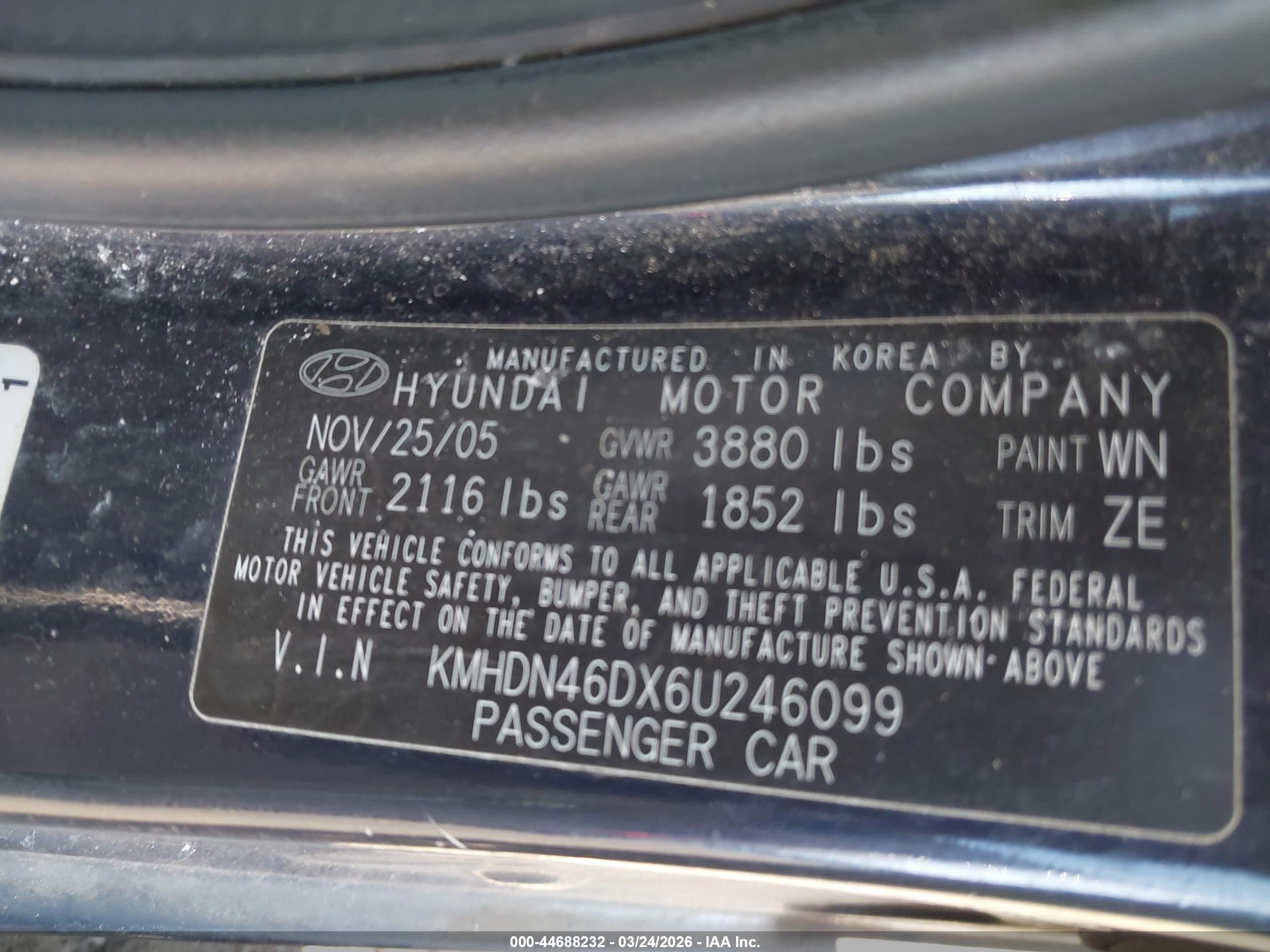 HYUNDAI ELANTRA image 9