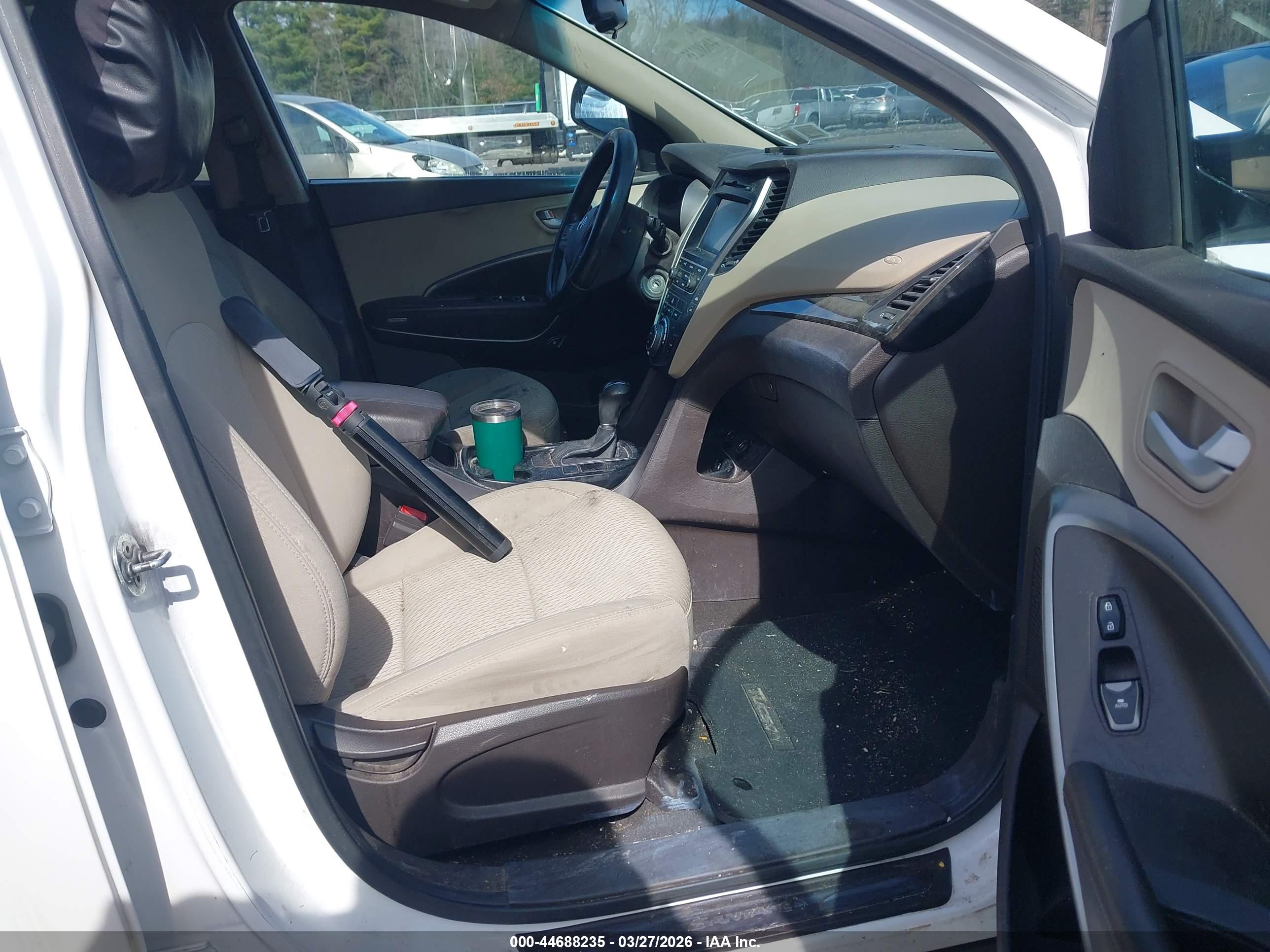 HYUNDAI SANTA image 5