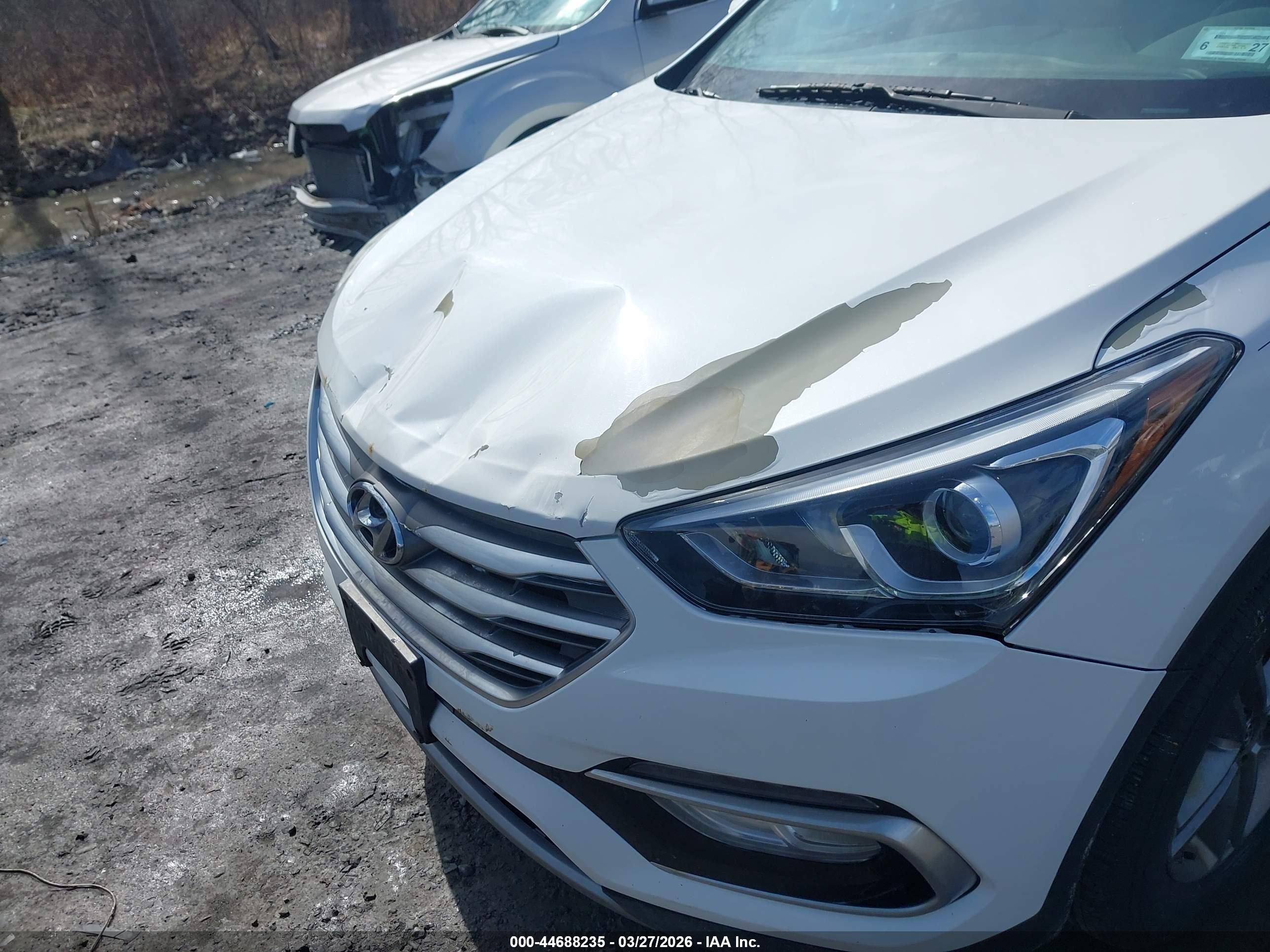 HYUNDAI SANTA image 6