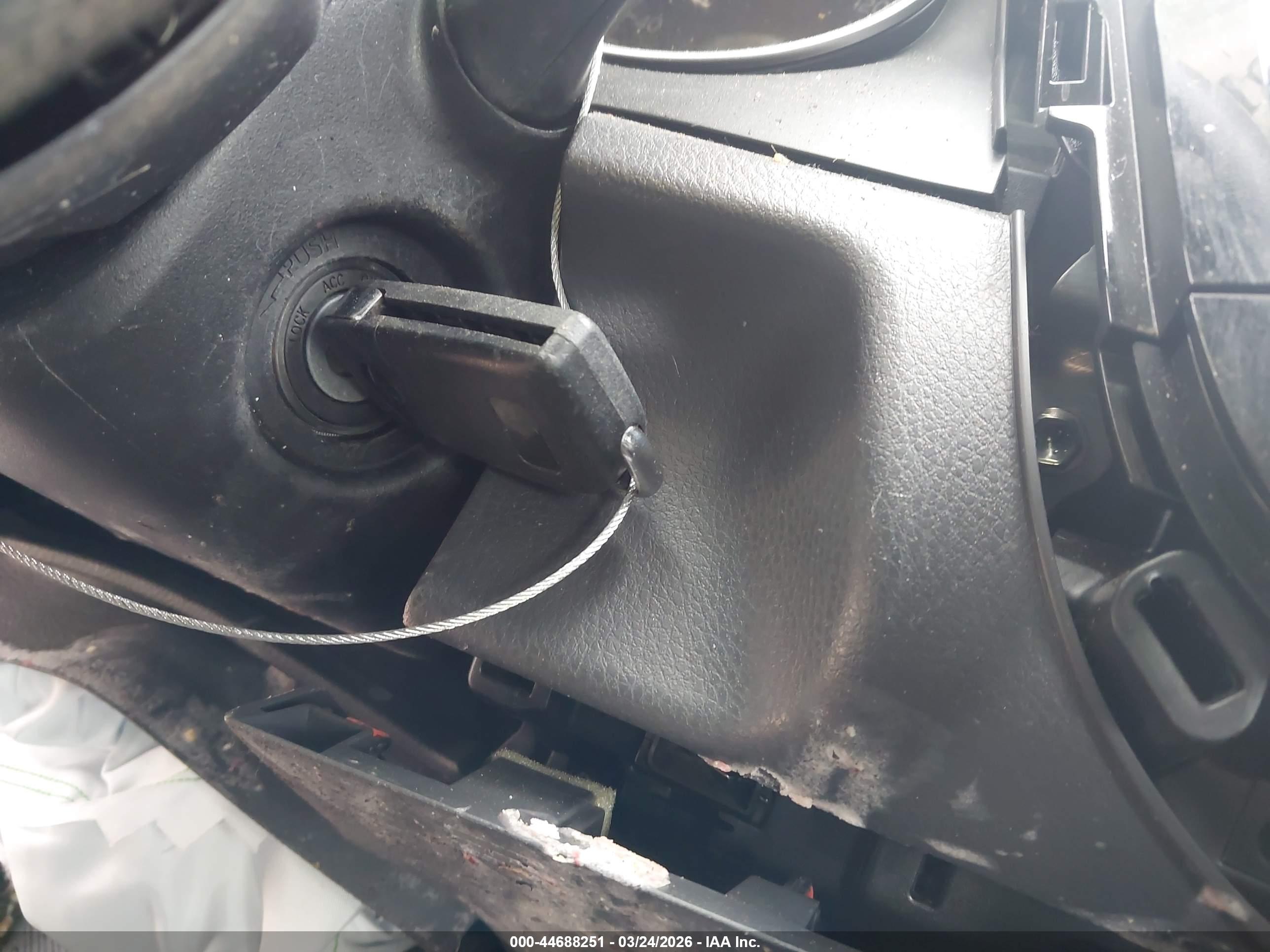 TOYOTA CAMRY image 11