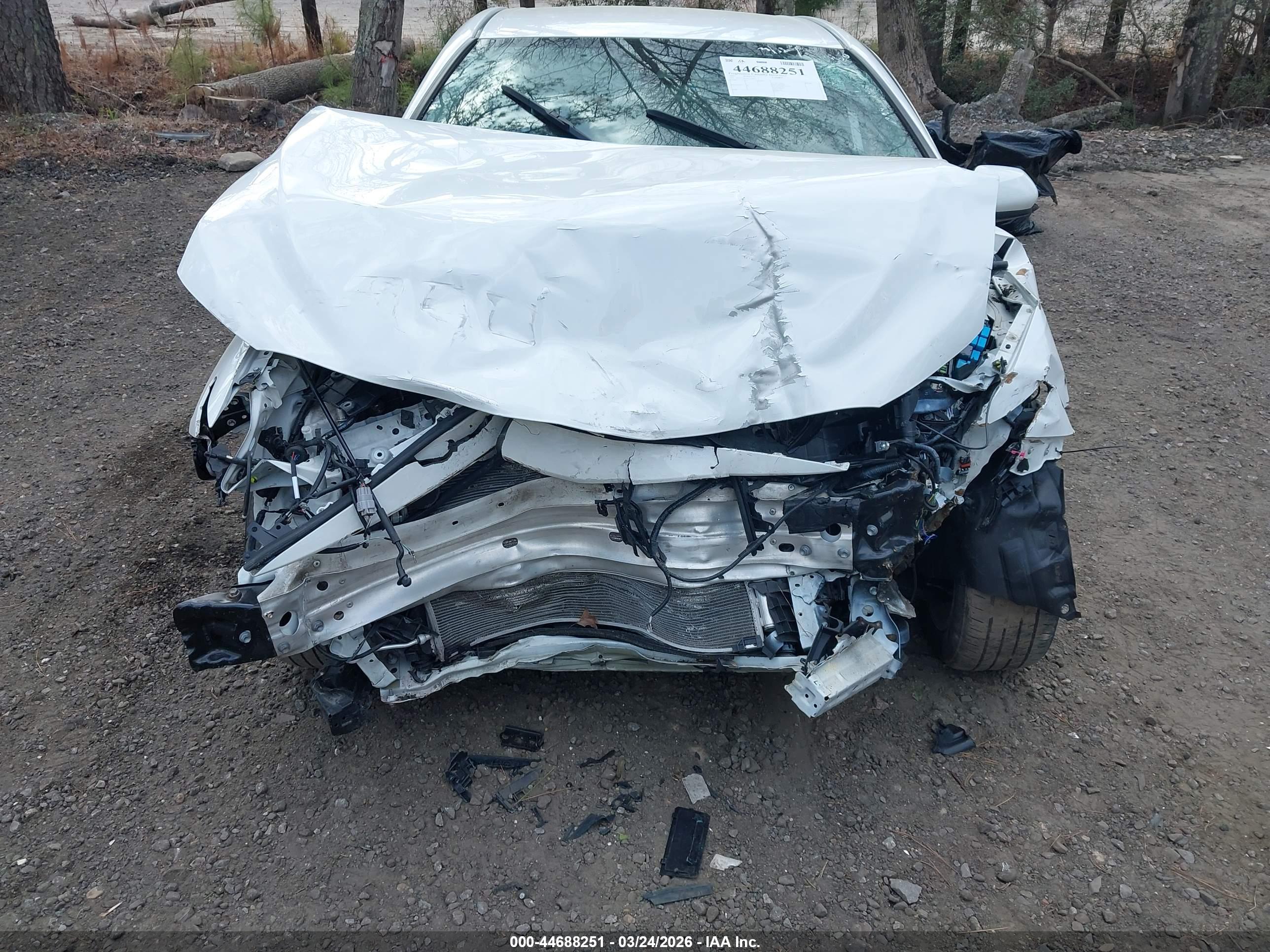 TOYOTA CAMRY image 6