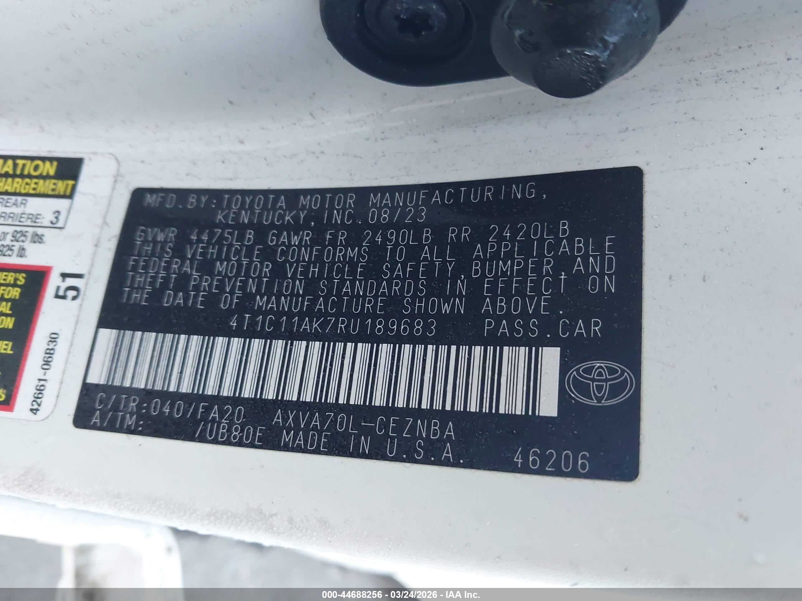 TOYOTA CAMRY image 9