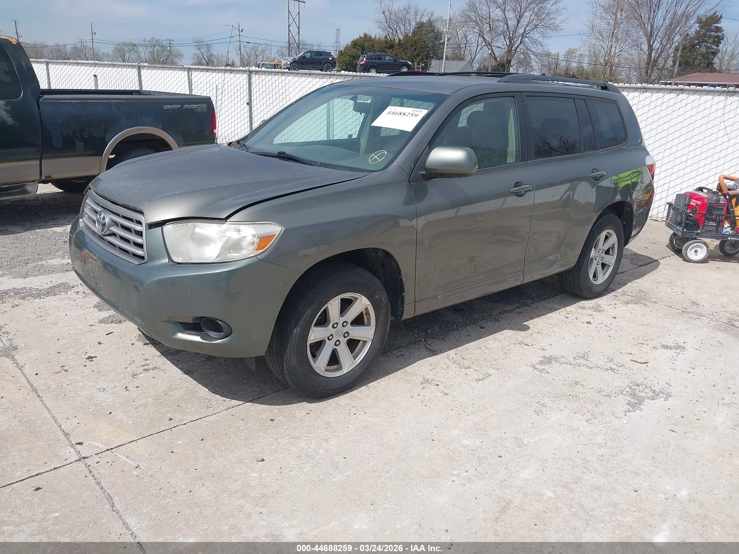 TOYOTA HIGHLANDER image 2