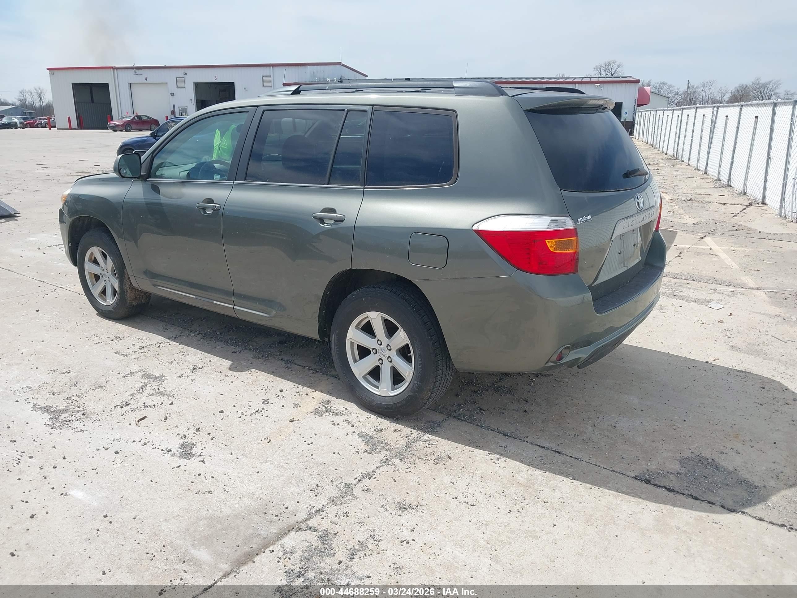 TOYOTA HIGHLANDER image 3