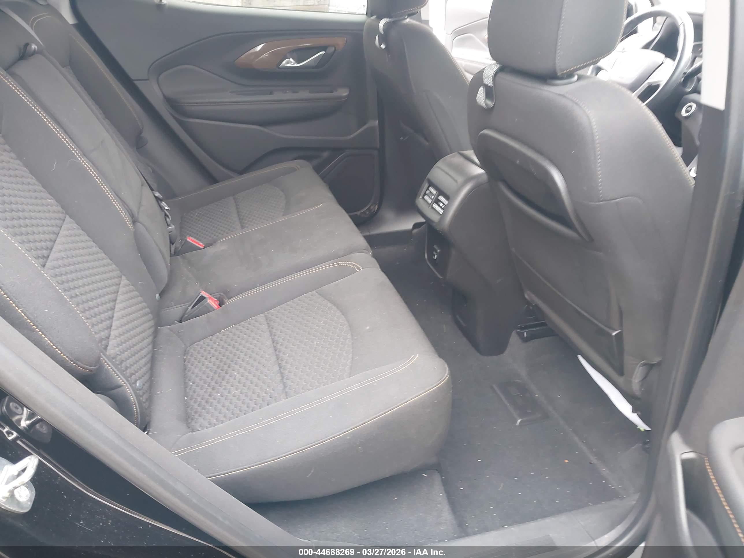 GMC TERRAIN image 8