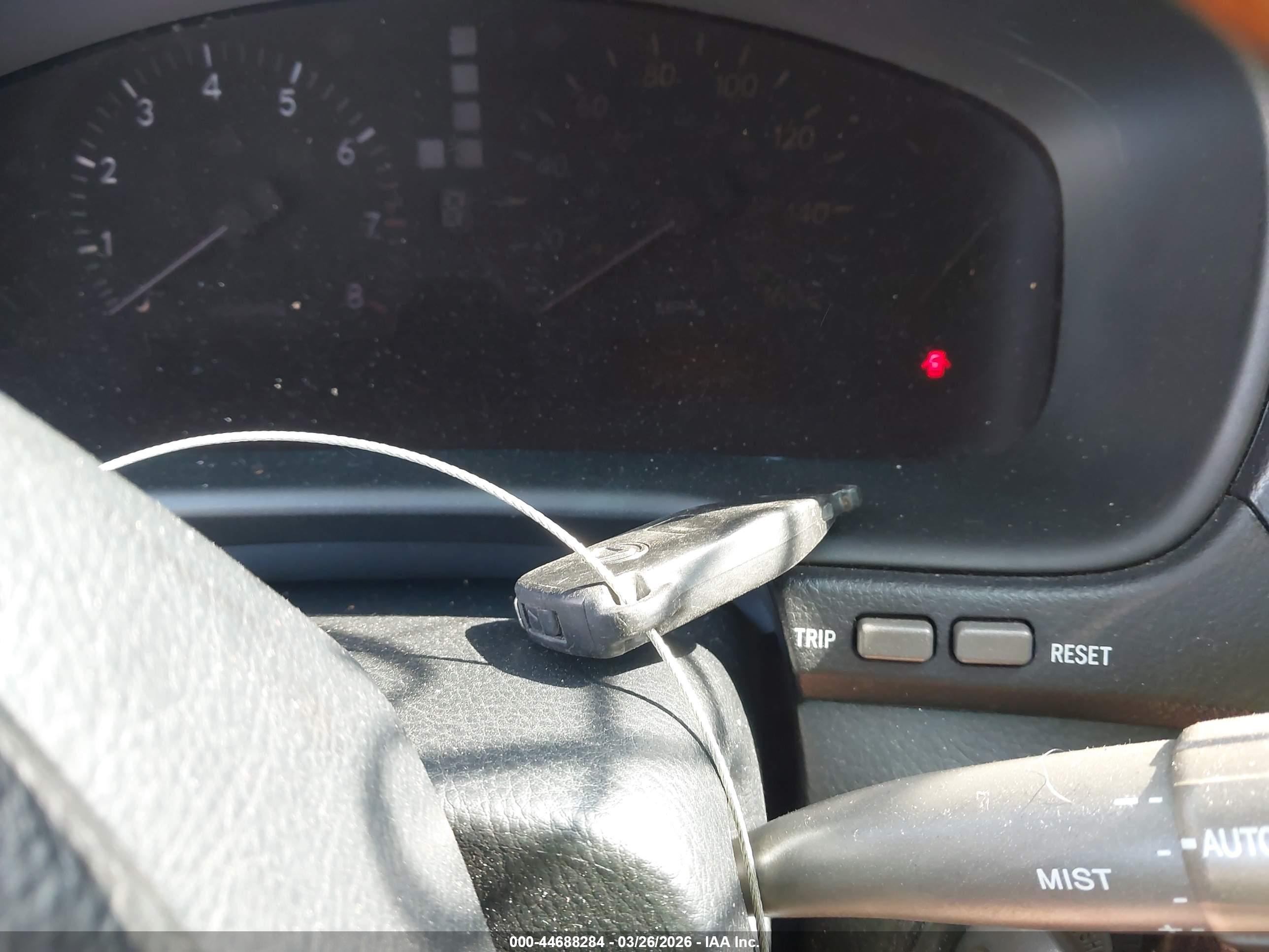 LEXUS LS image 11
