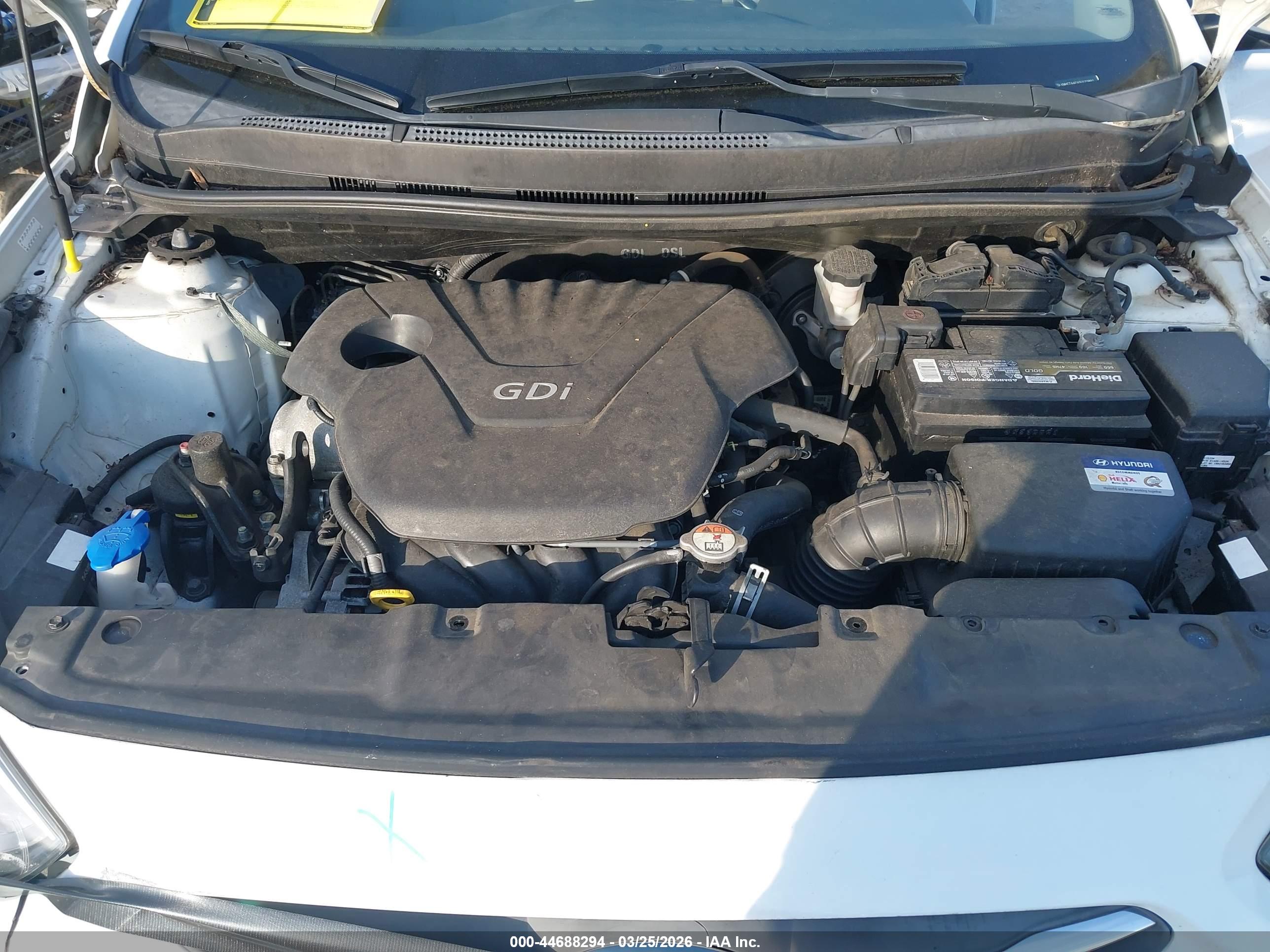HYUNDAI ACCENT image 10