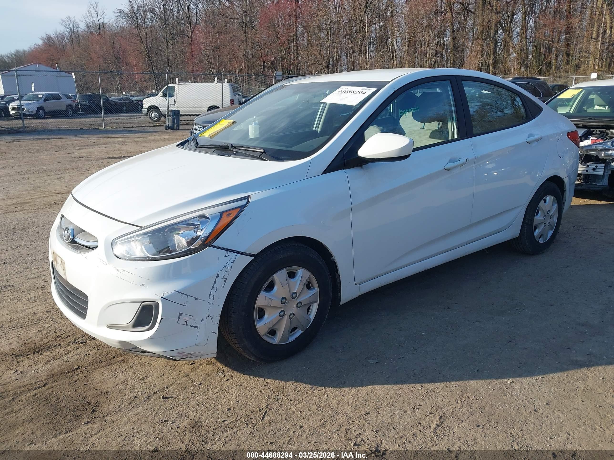 HYUNDAI ACCENT image 2
