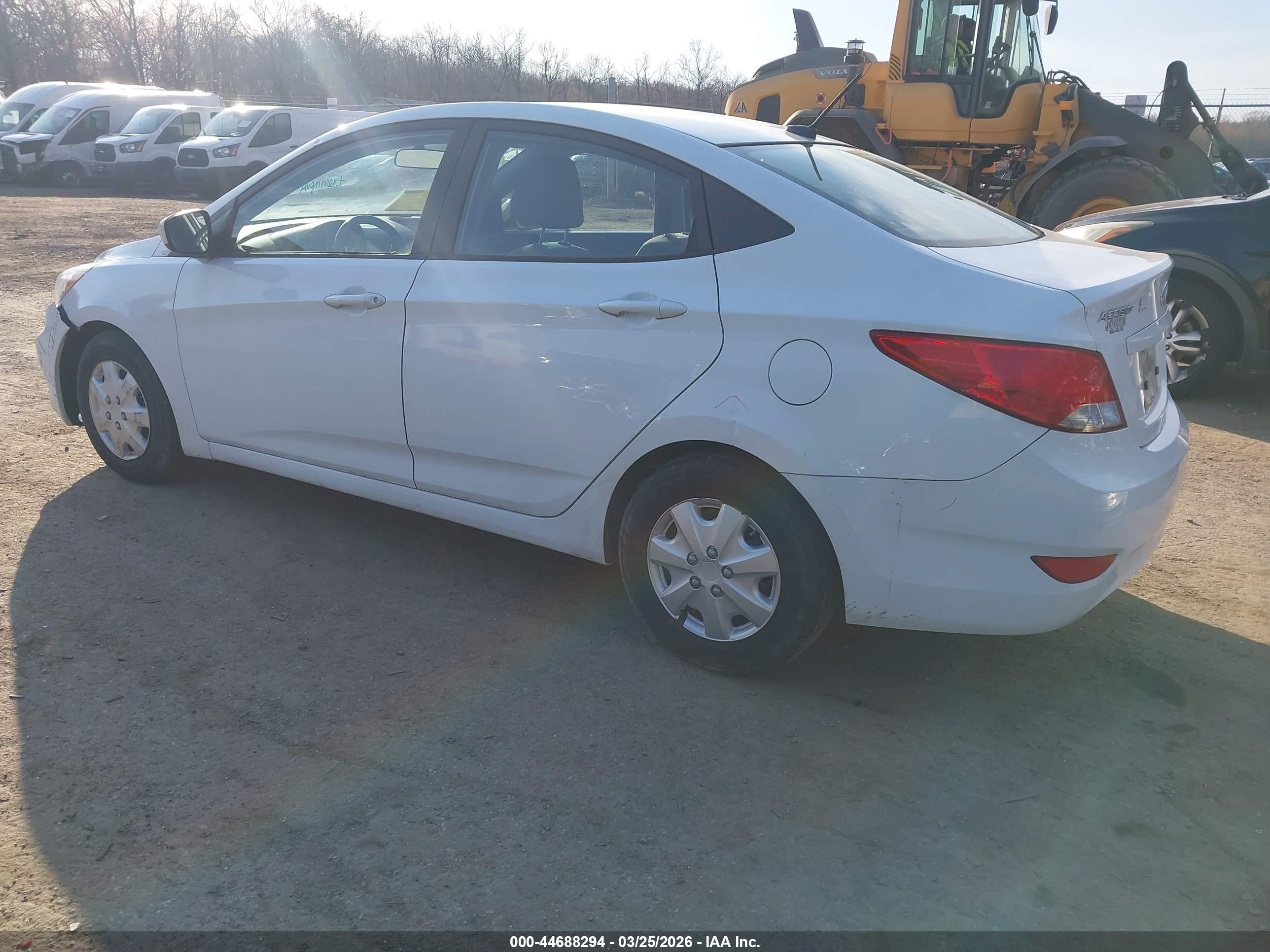 HYUNDAI ACCENT image 3