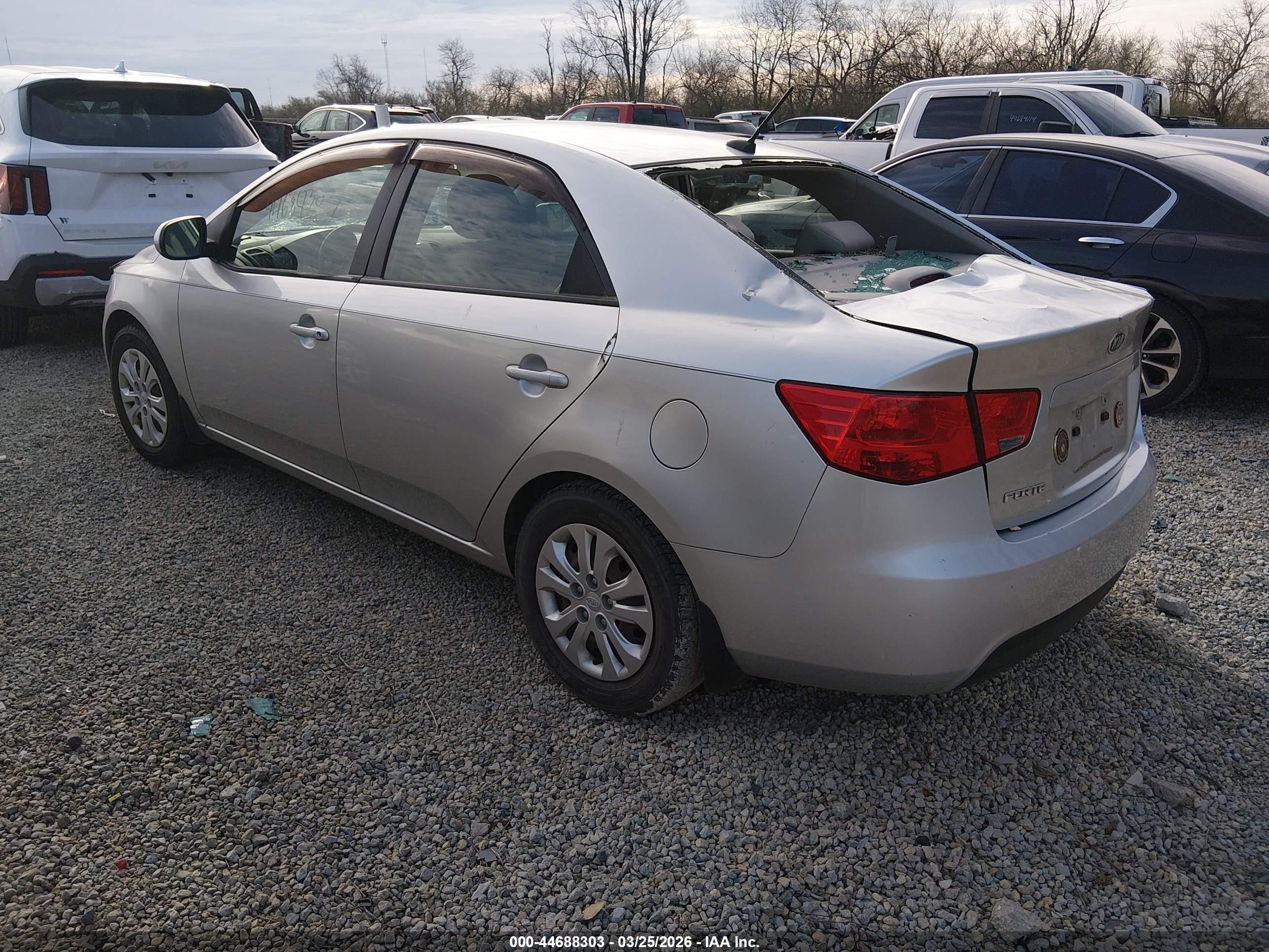 KIA FORTE image 3
