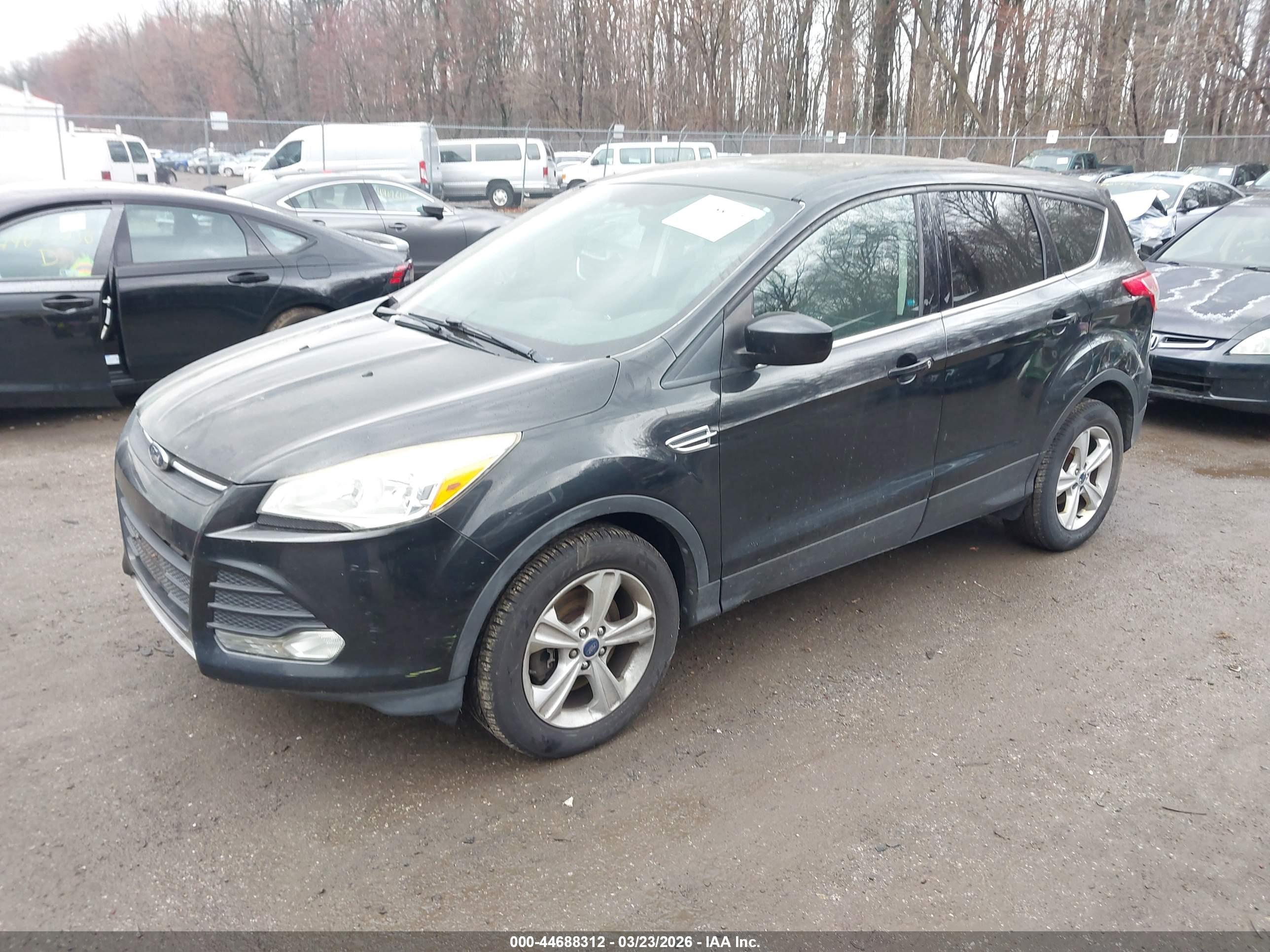 FORD ESCAPE image 2