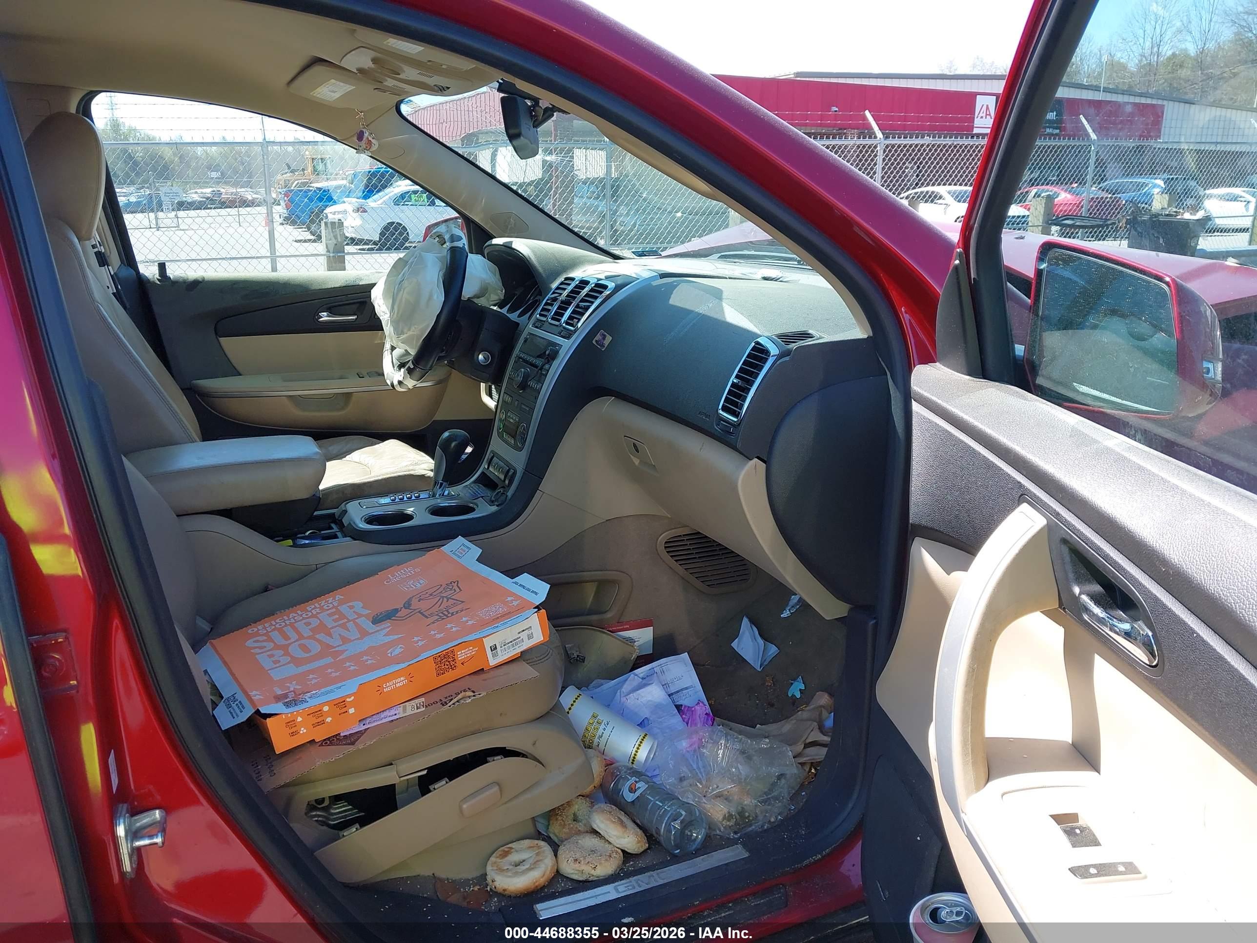 GMC ACADIA image 5
