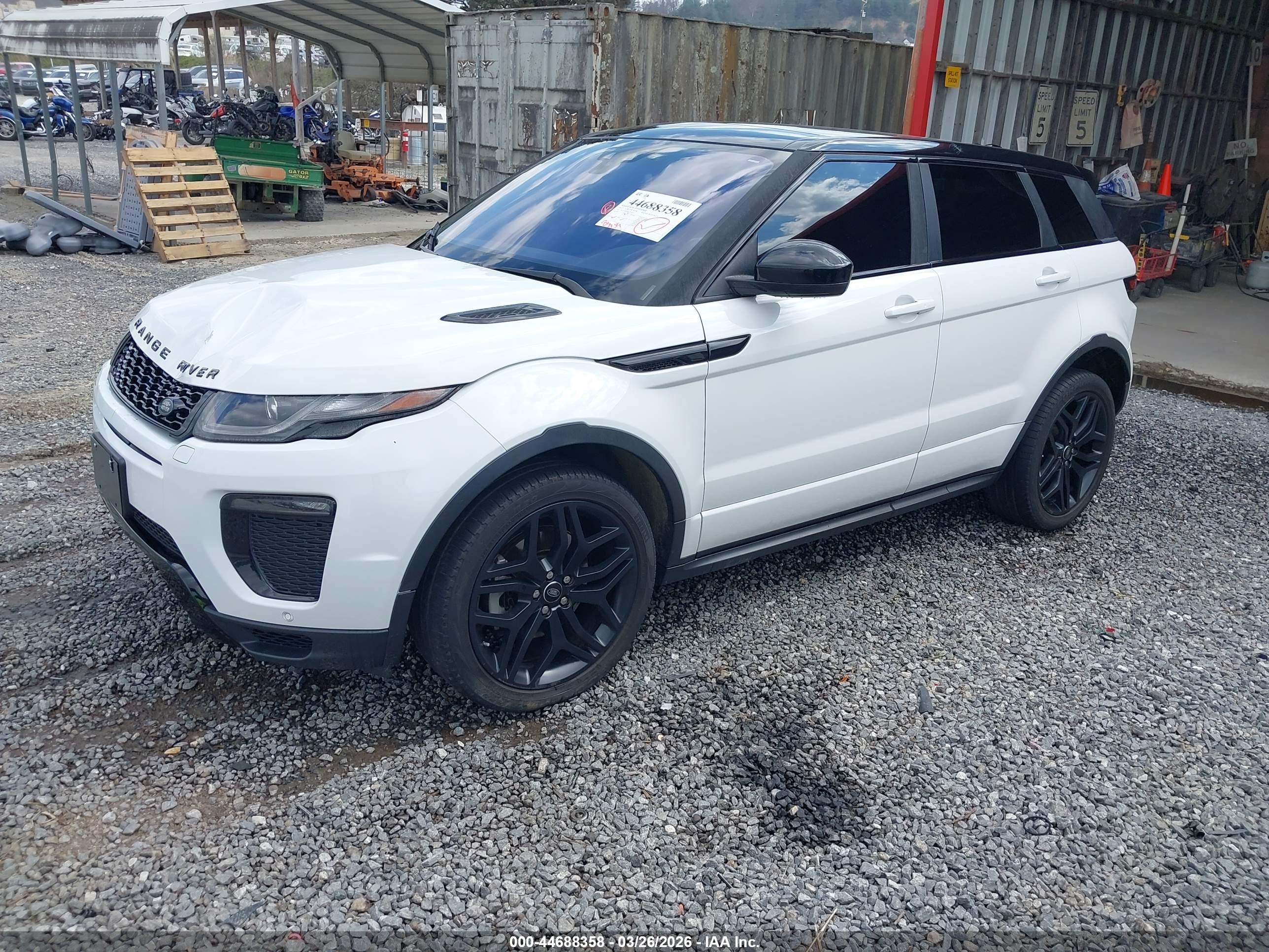 LAND ROVER image 2