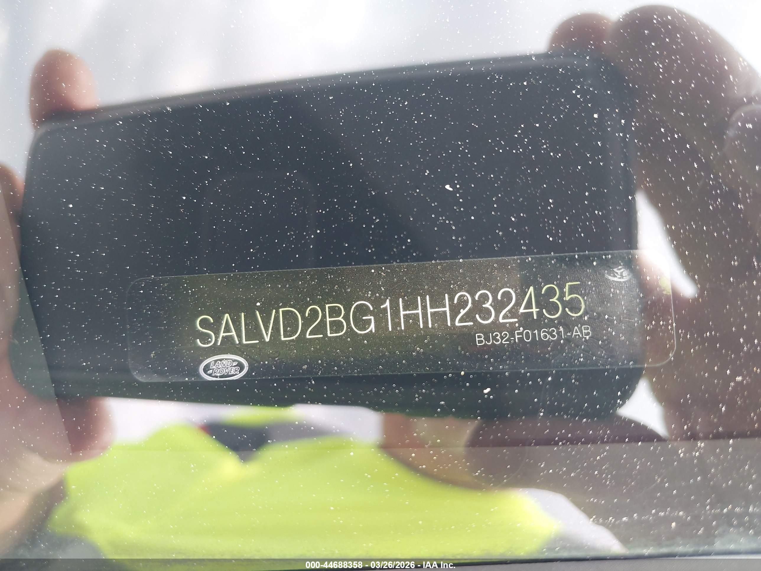 LAND ROVER image 9