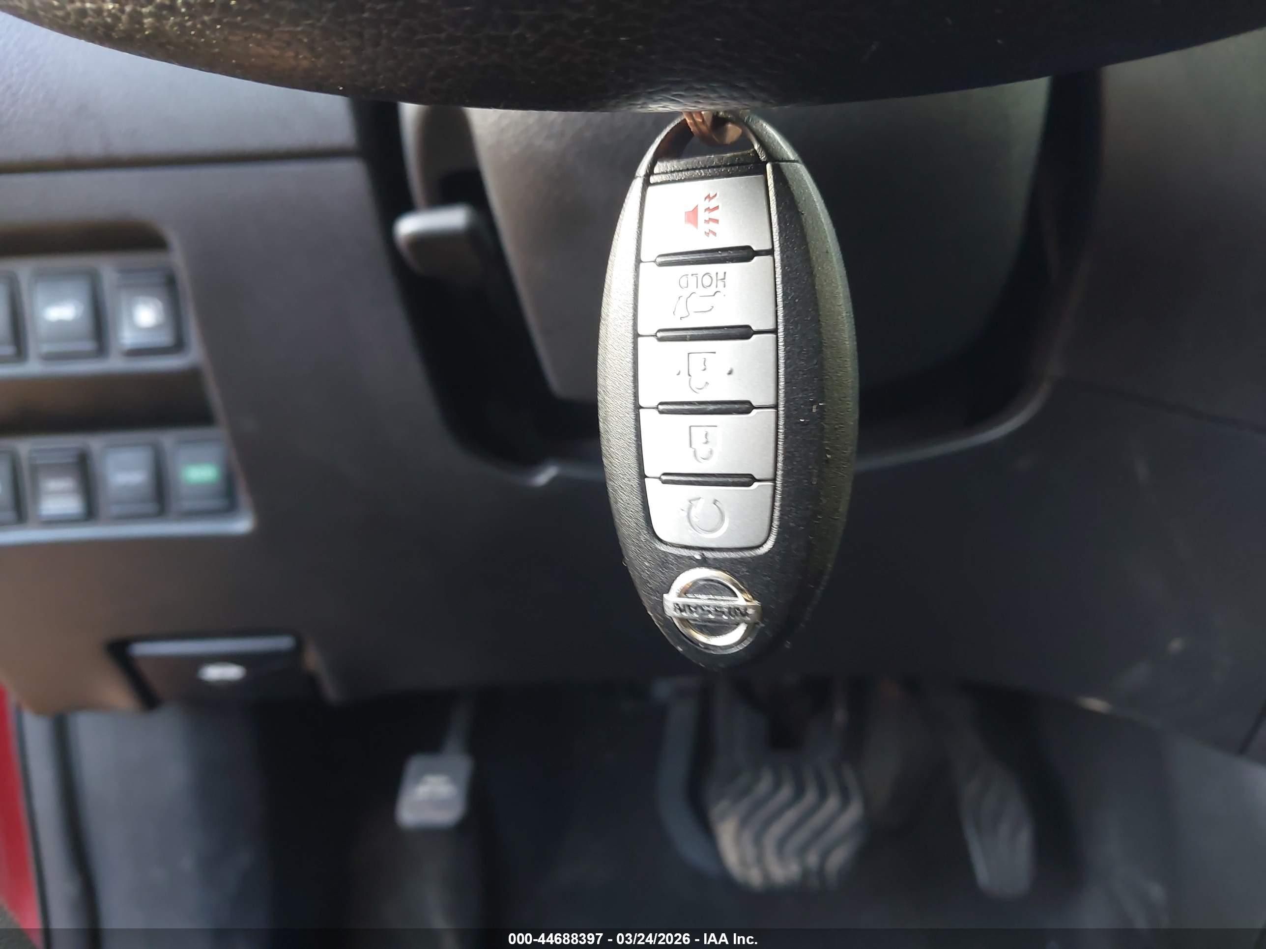 NISSAN ROGUE image 11