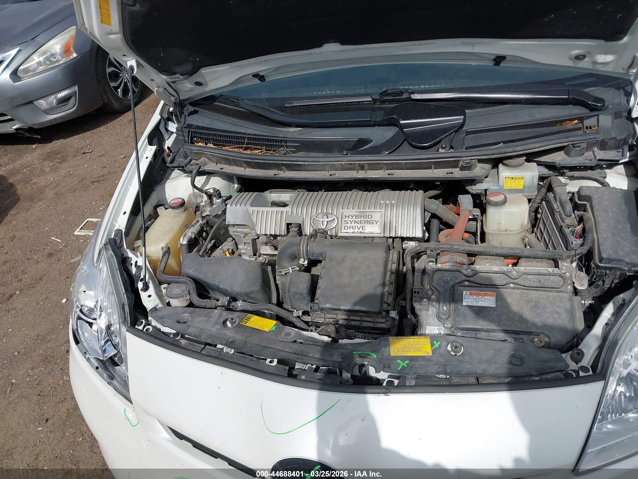 TOYOTA PRIUS image 10