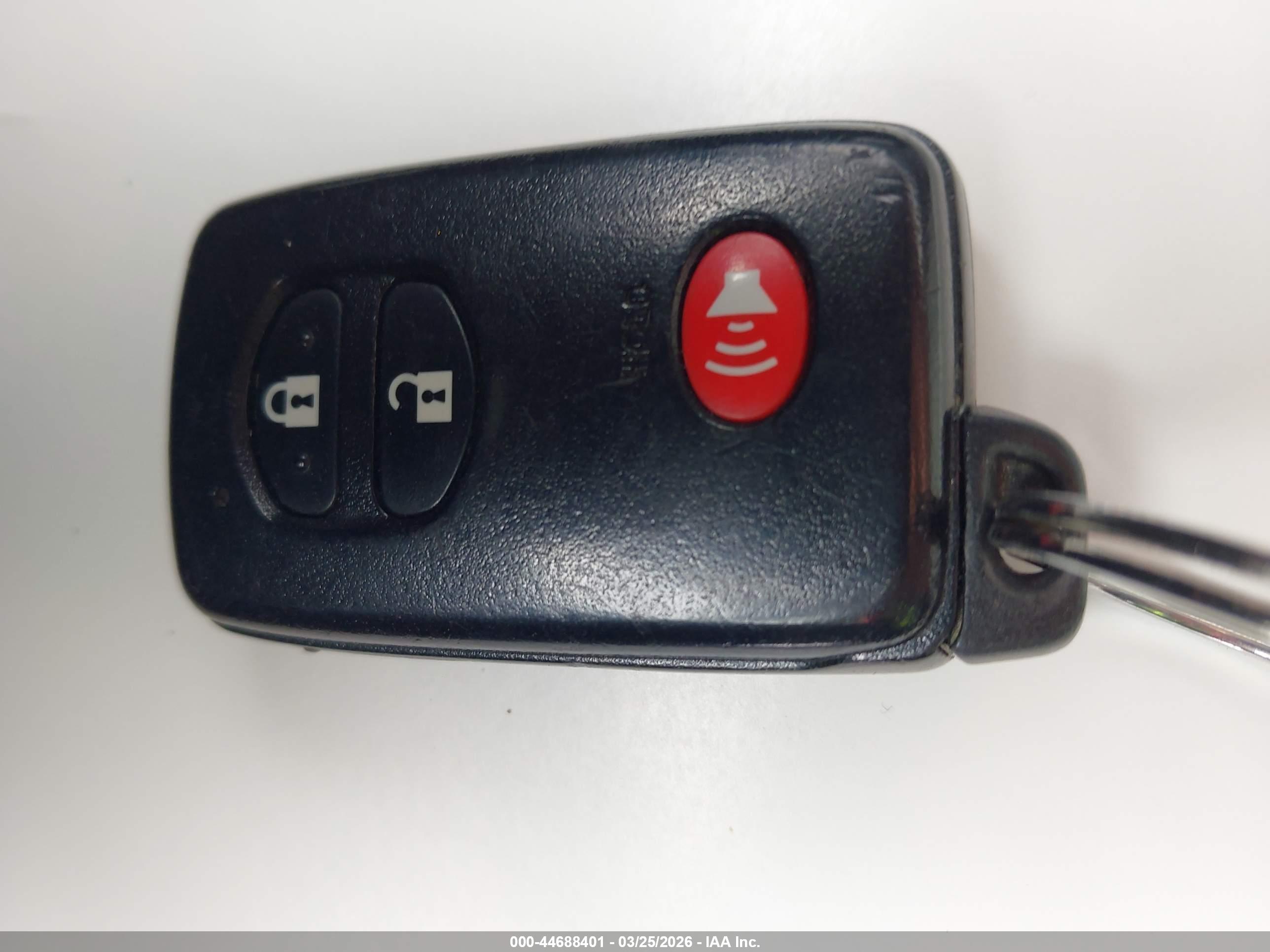TOYOTA PRIUS image 11