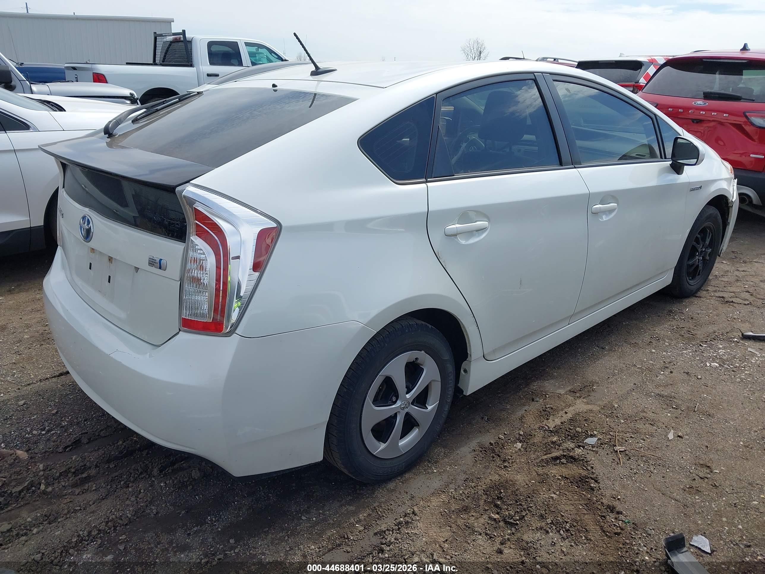 TOYOTA PRIUS image 4