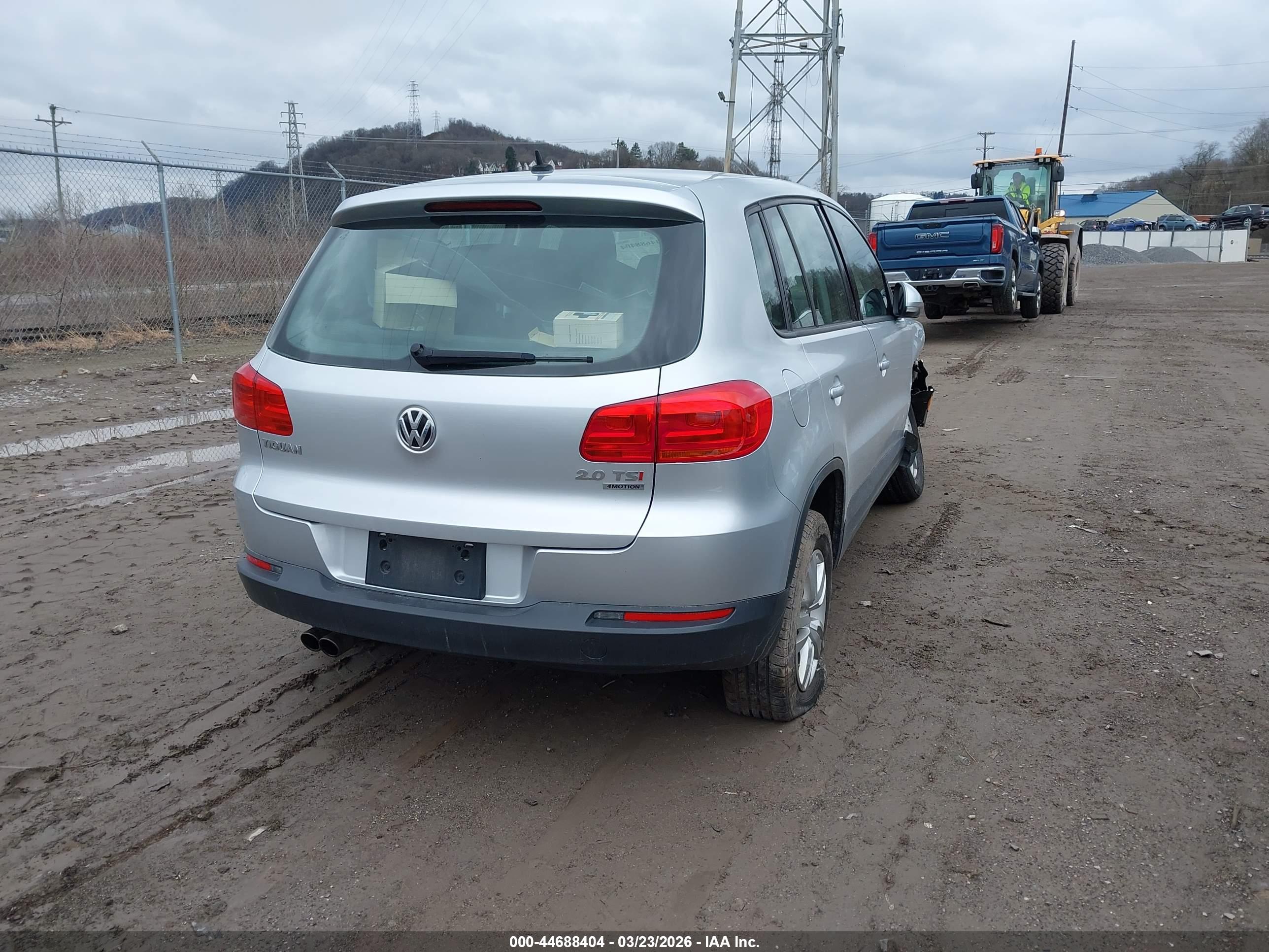 VOLKSWAGEN TIGUAN image 4